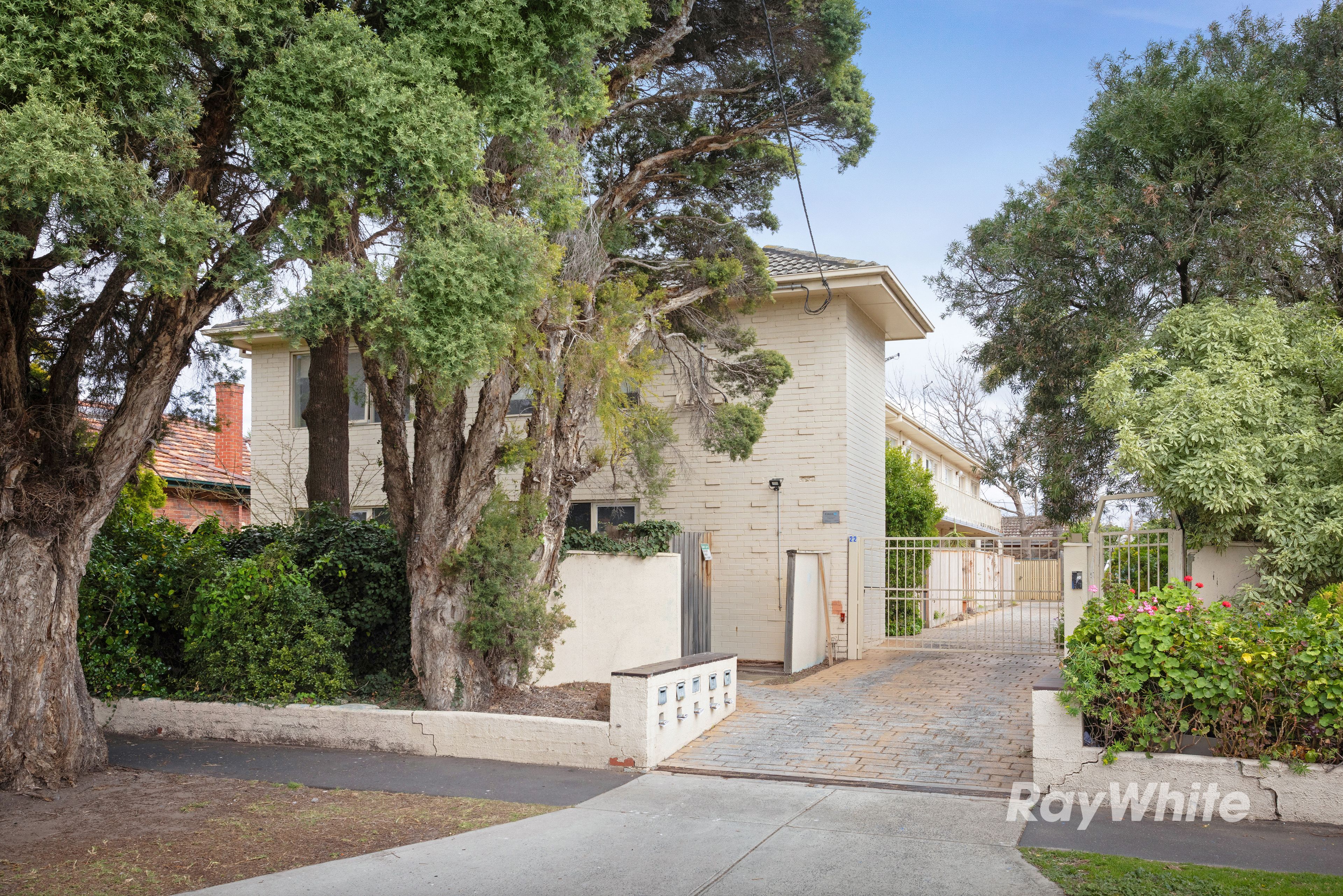 22 Kokaribb Road, Carnegie VIC 3163