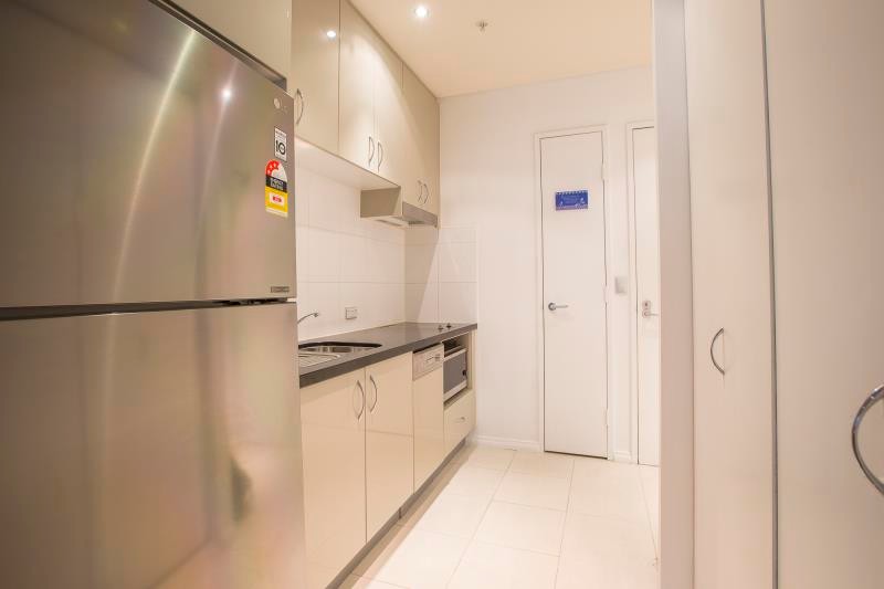214/3 Como Crescent, Southport, QLD 4215