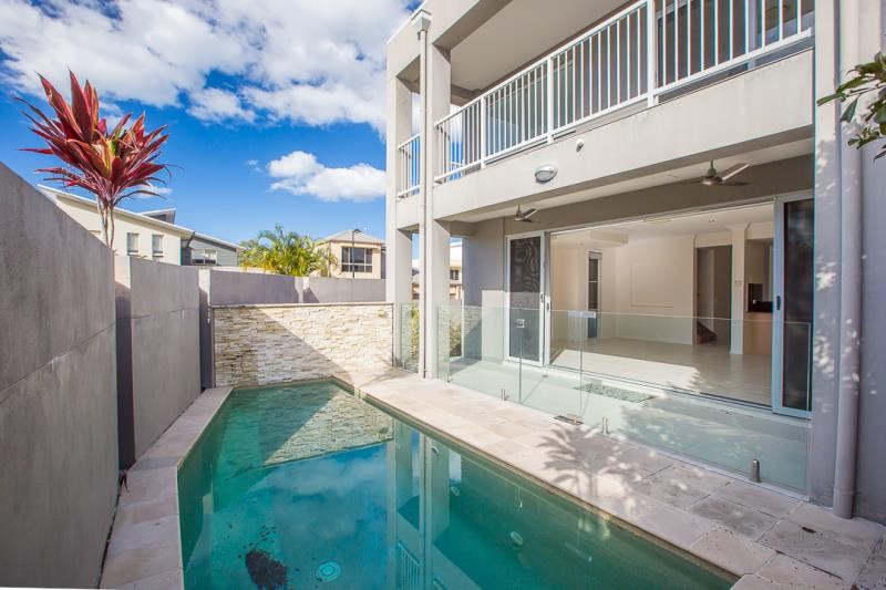 1/53 Azzurra Drive, Varsity Lakes, QLD 4227
