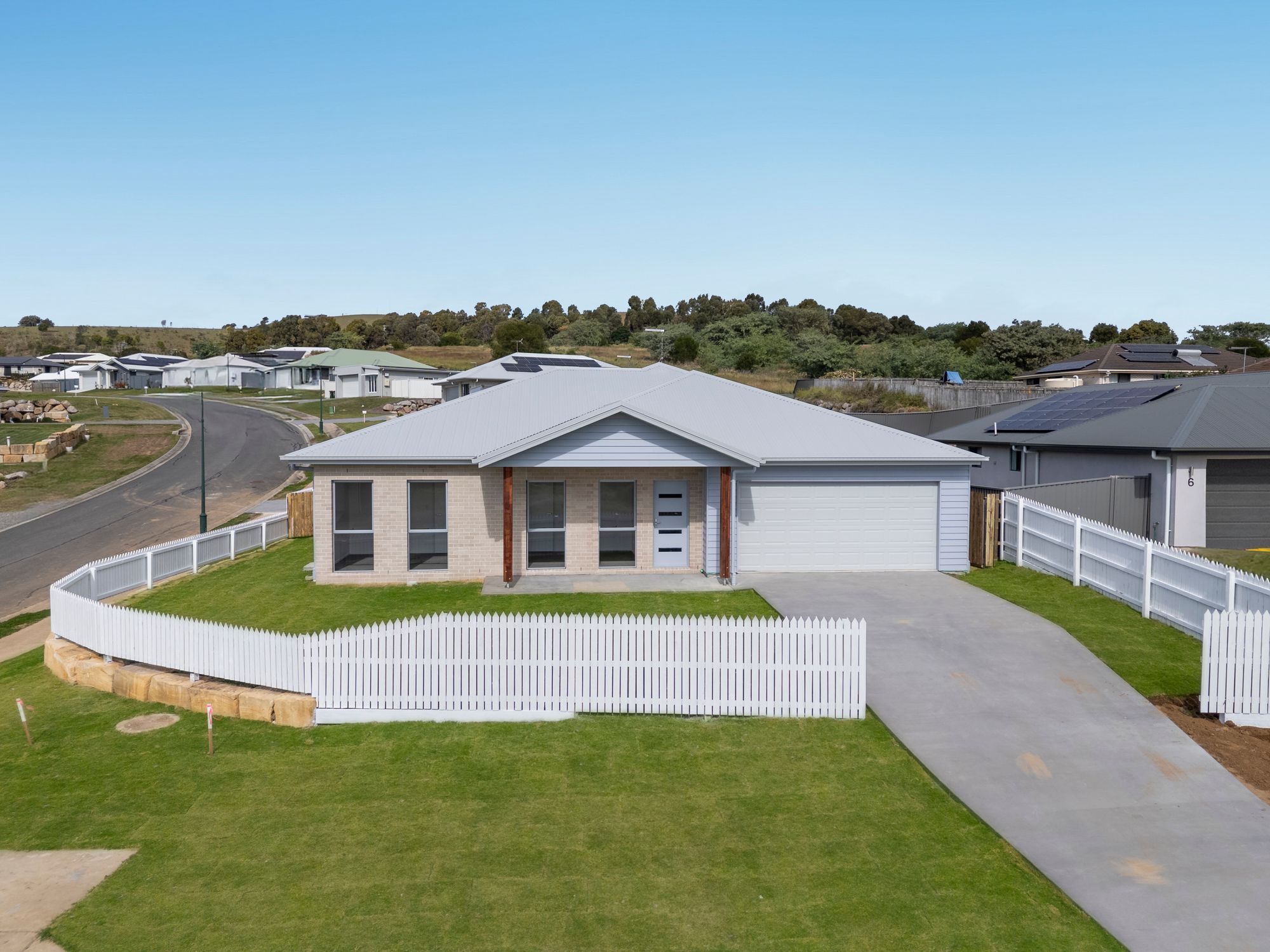 8 Mallard Street, Lowood, QLD 4311
