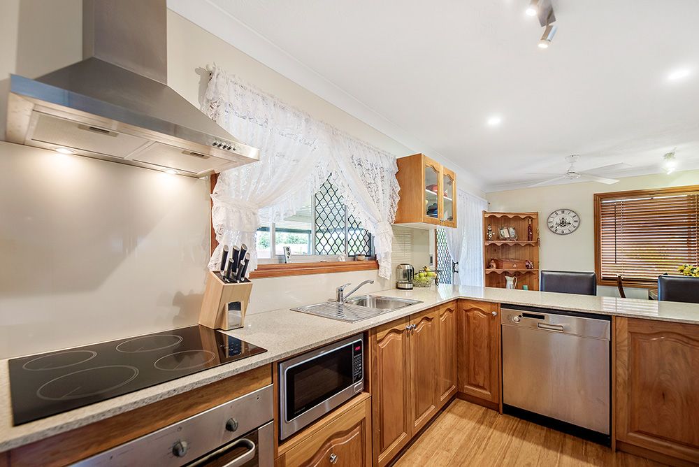3 Widford Court, Carrara, QLD 4211