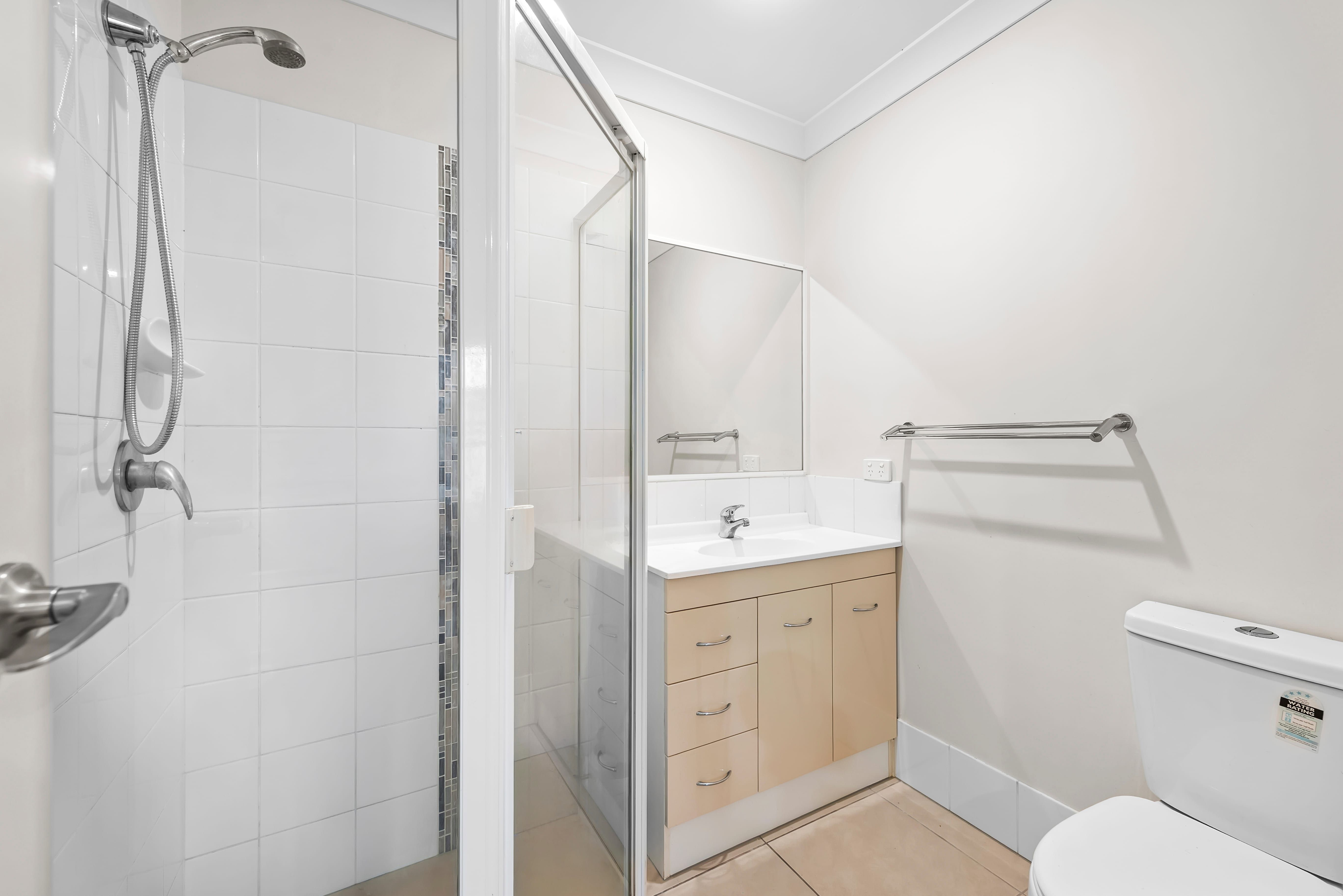 120 Zeller Street — photo 11 of 22