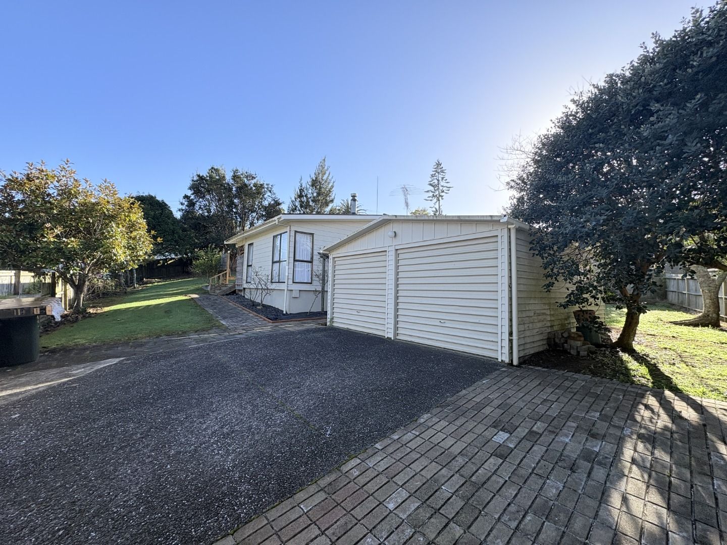 75 Powrie Street, Glenfield, North Shore City
