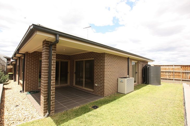 4 Vega Street, Campbelltown, NSW 2560