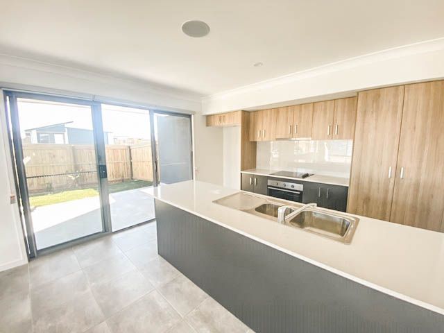 87 Promenade Circuit, Rothwell, QLD 4022