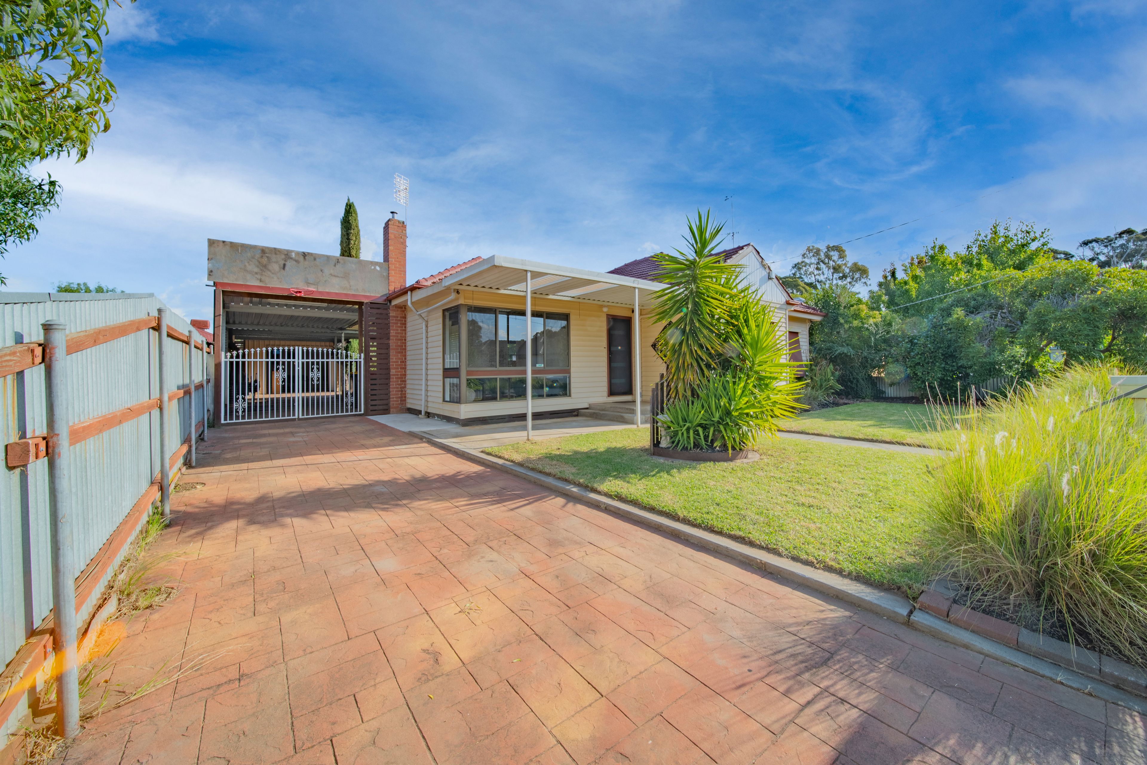 2 Menzies Court, Kangaroo Flat, VIC 3555