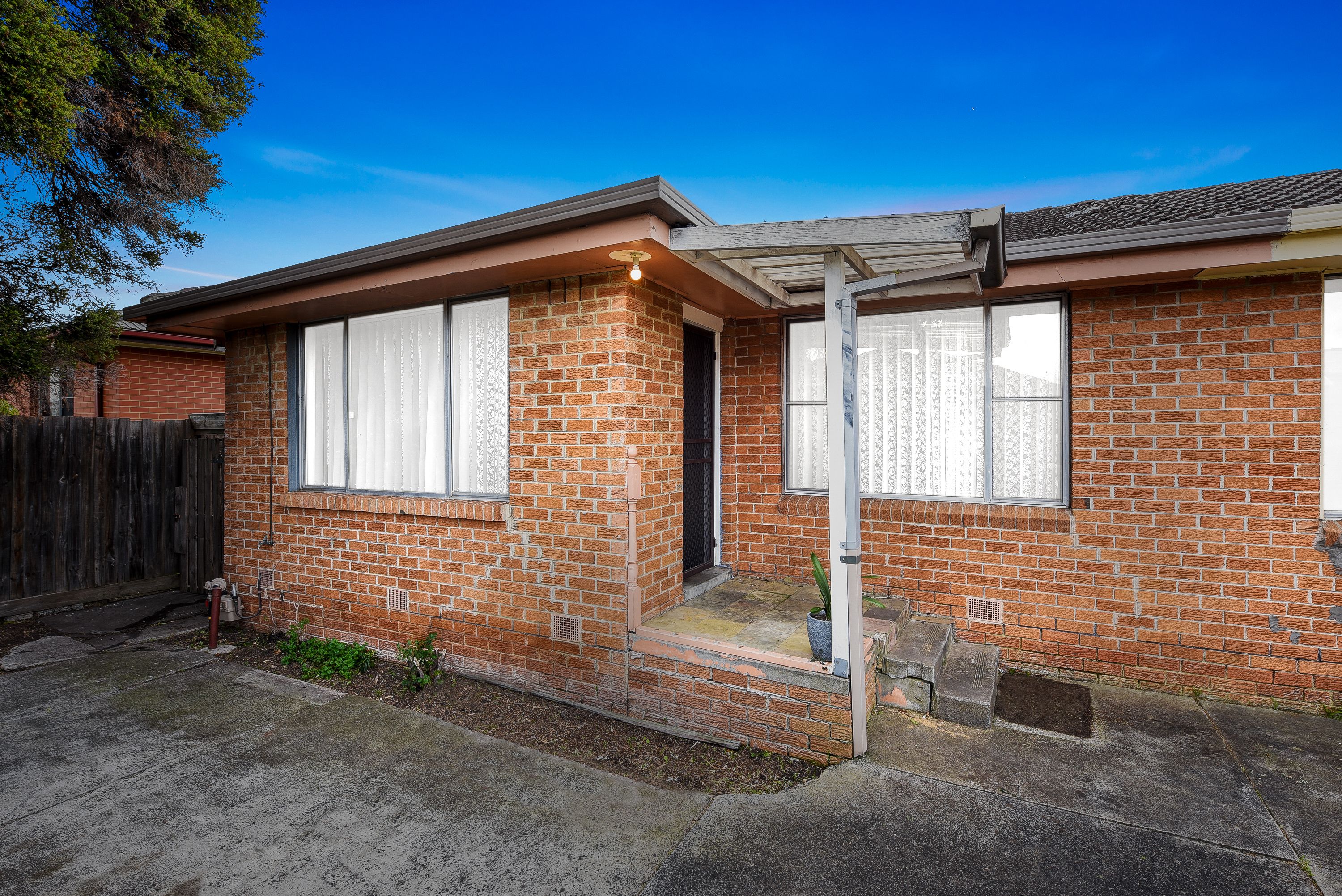 3 Moore Avenue, Clayton South VIC 3169