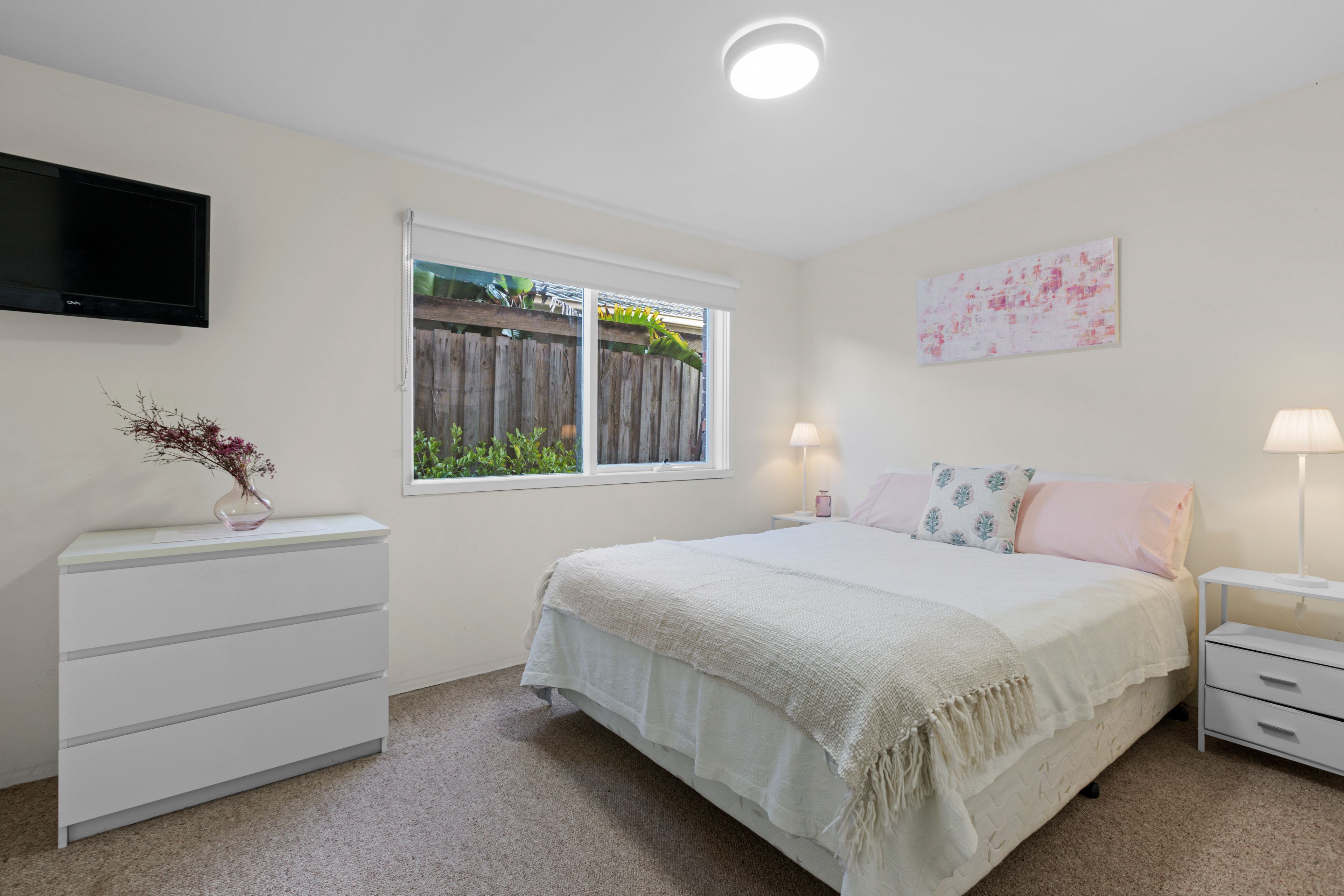 16 Kubis Crescent — photo 12 of 16