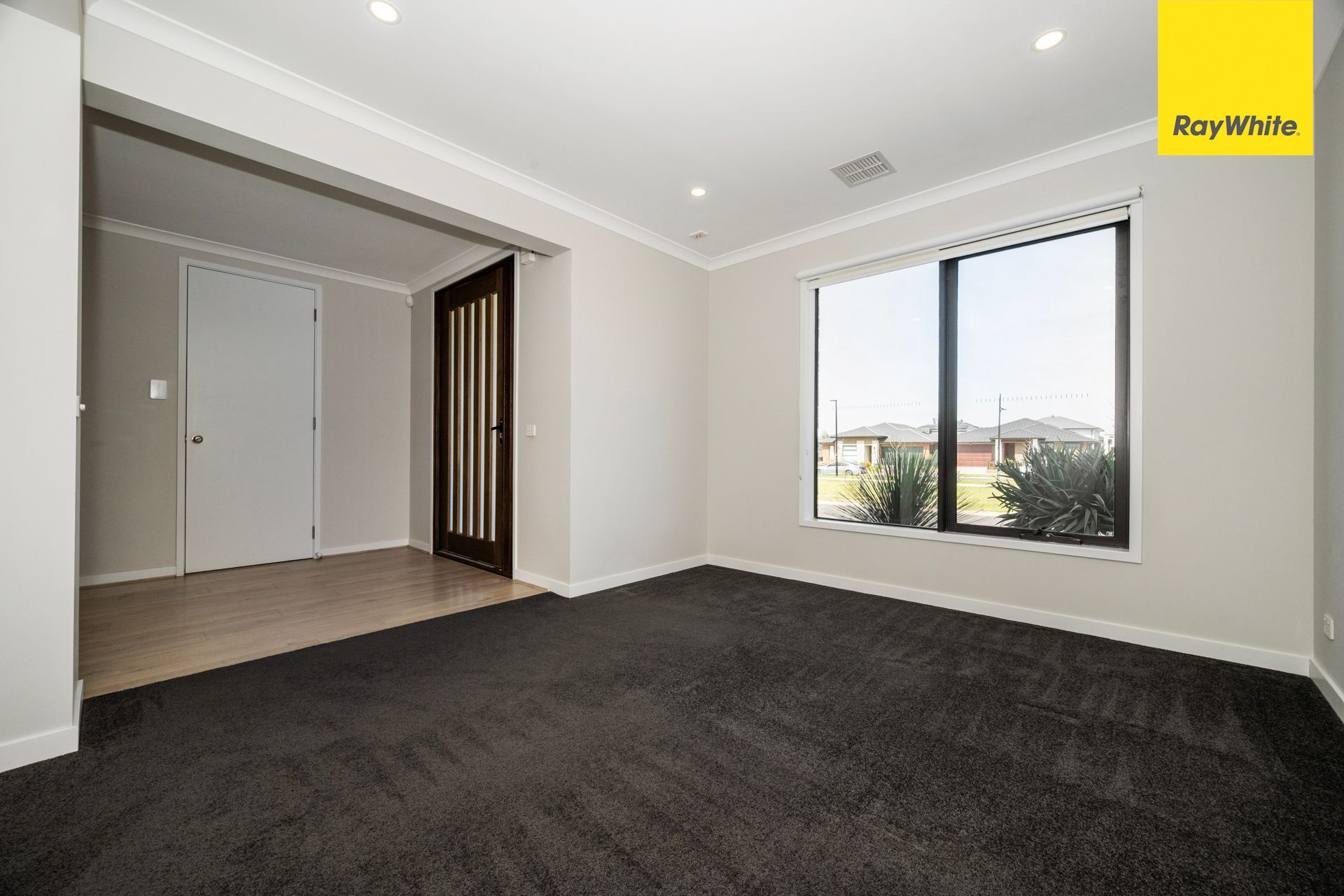 41 Ambien Crescent, Strathtulloh, VIC 3338