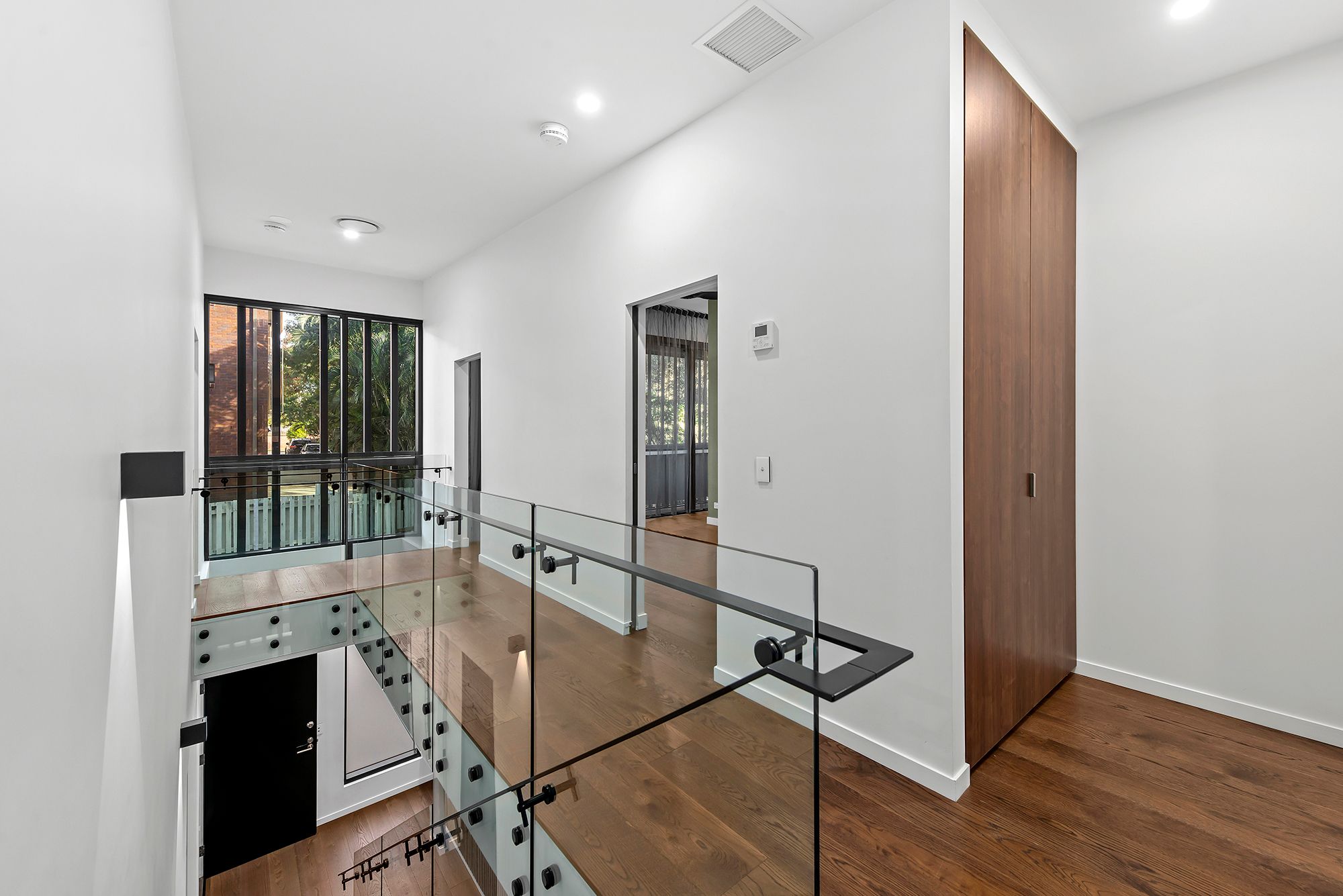 202/23 Wilson Street — photo 7 of 27