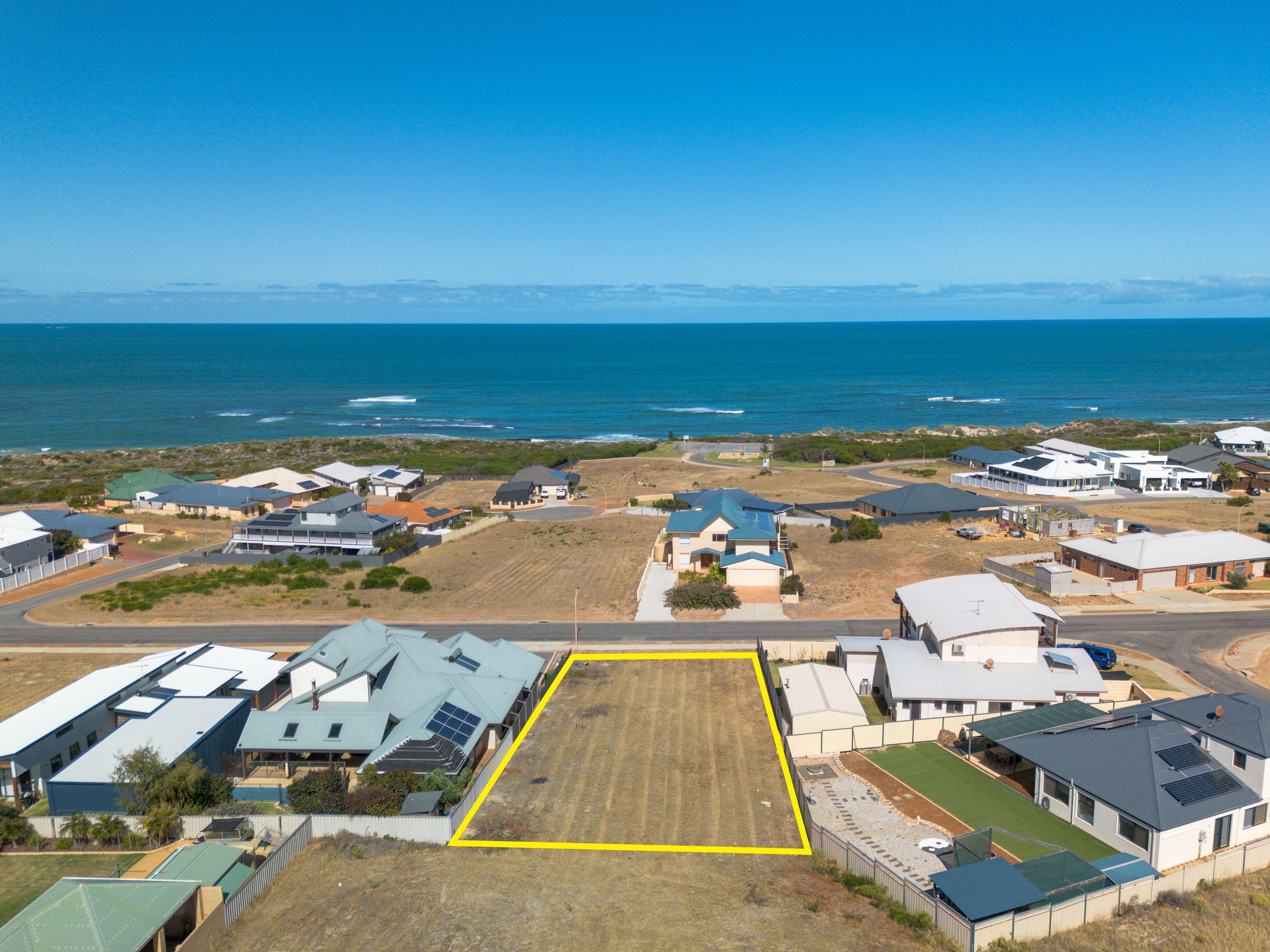 82 North Shore Drive — photo from Ray White Geraldton Dongara - Geraldton Location