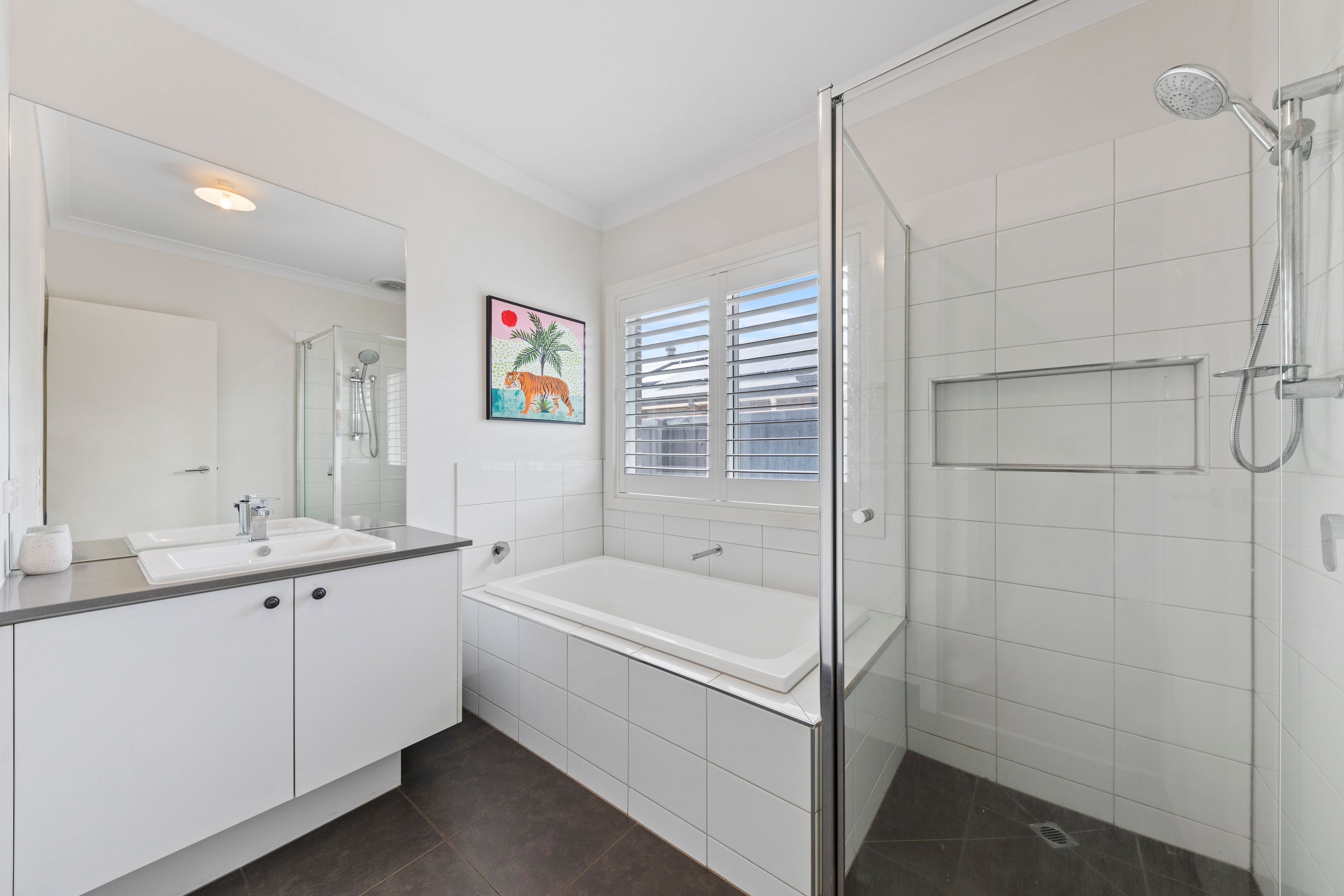 32 Heytesbury Drive — photo 11 of 24