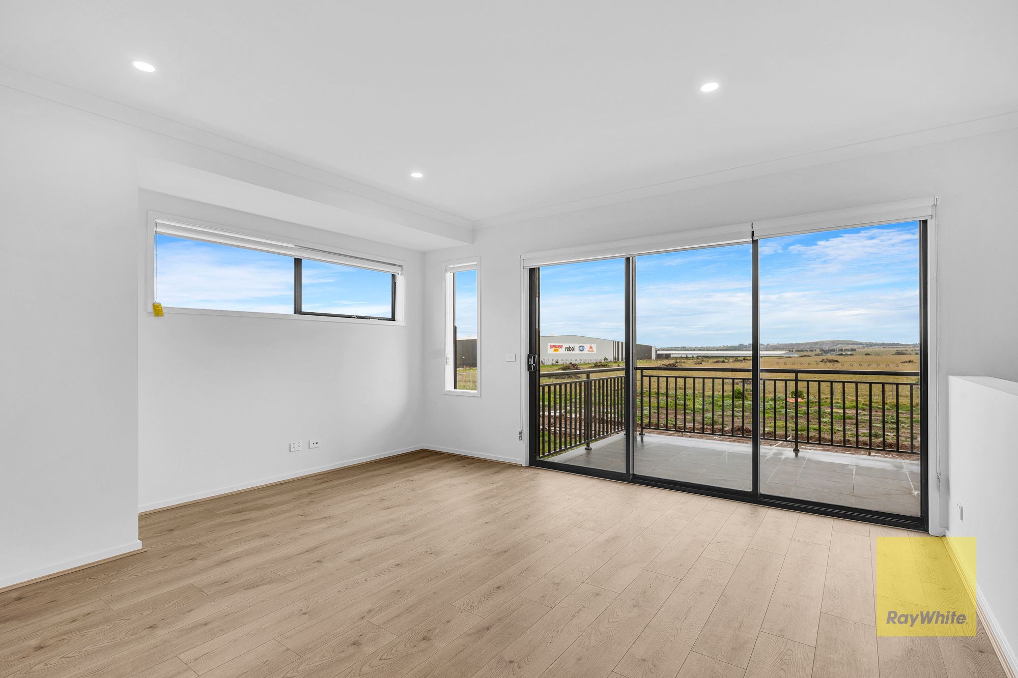 45 Messara Walk — photo 8 of 23