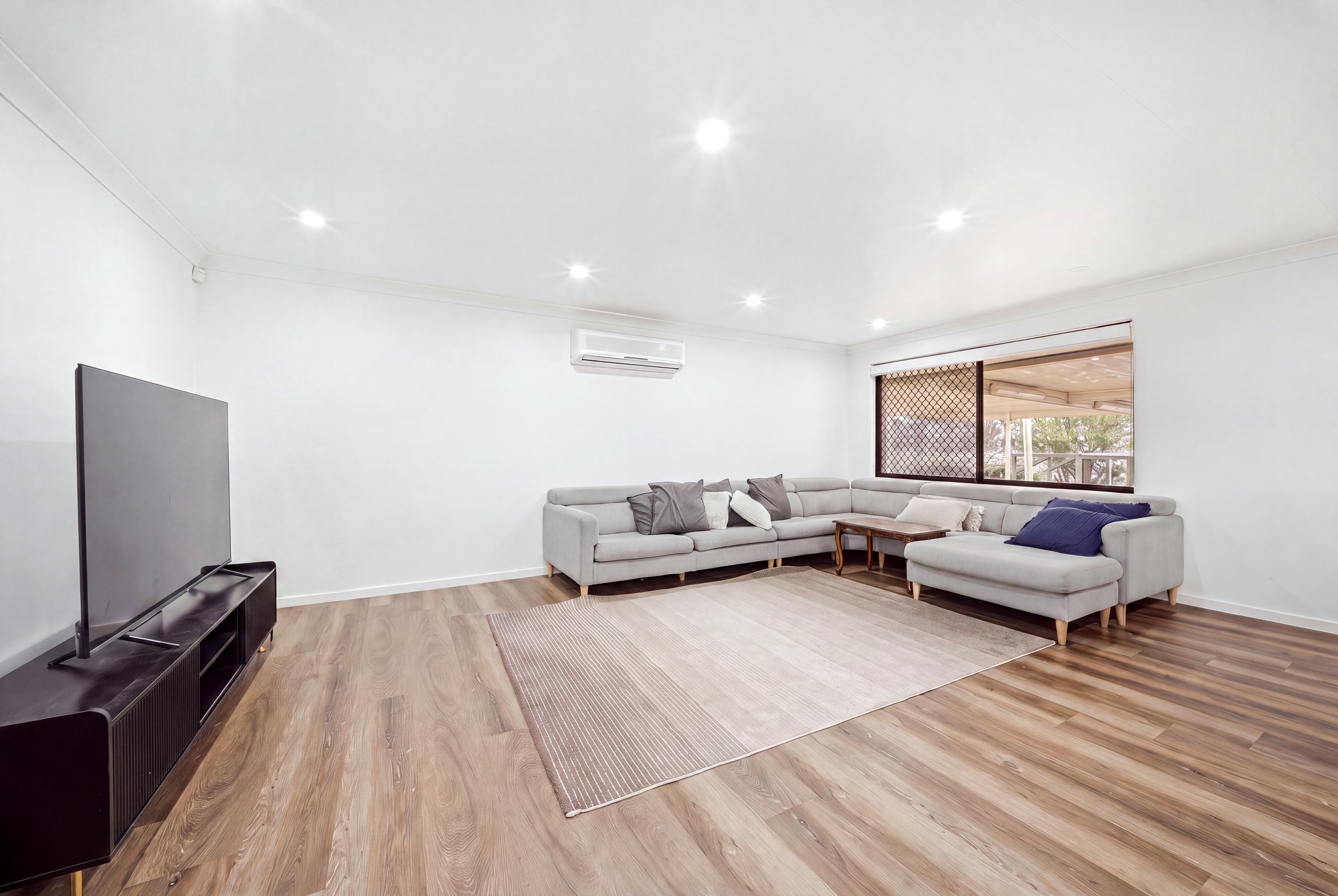 8 Trudy Place, Hassall Grove, NSW 2761