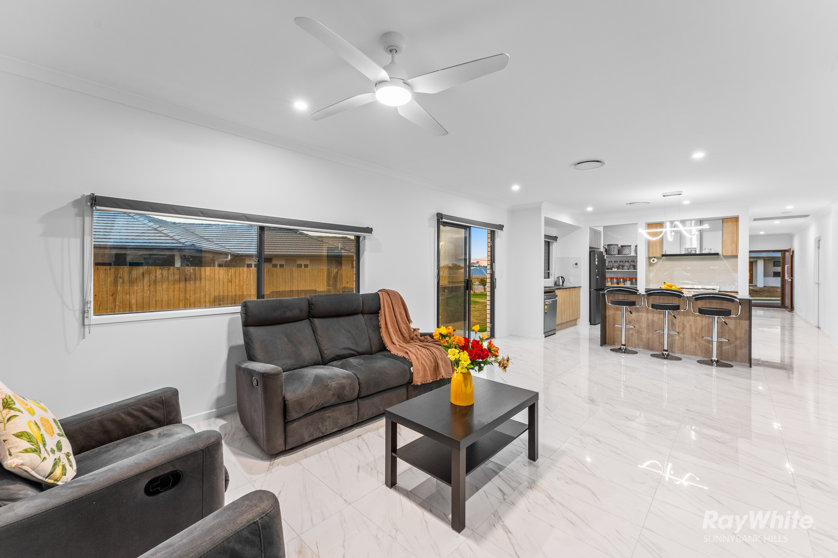 21 Compass Road, FLAGSTONE, QLD 4280