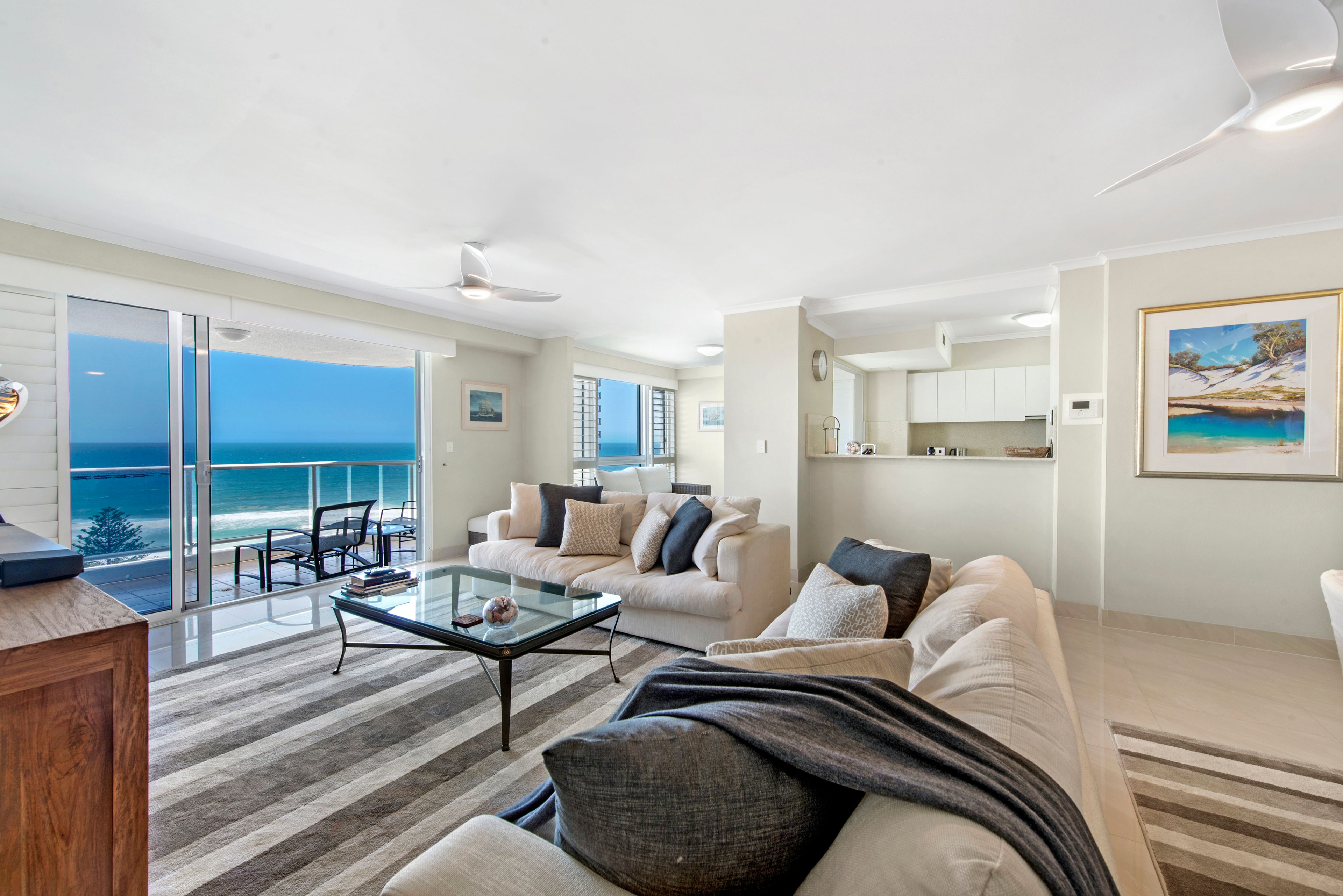 59 Pacific Street, Main Beach QLD 4217