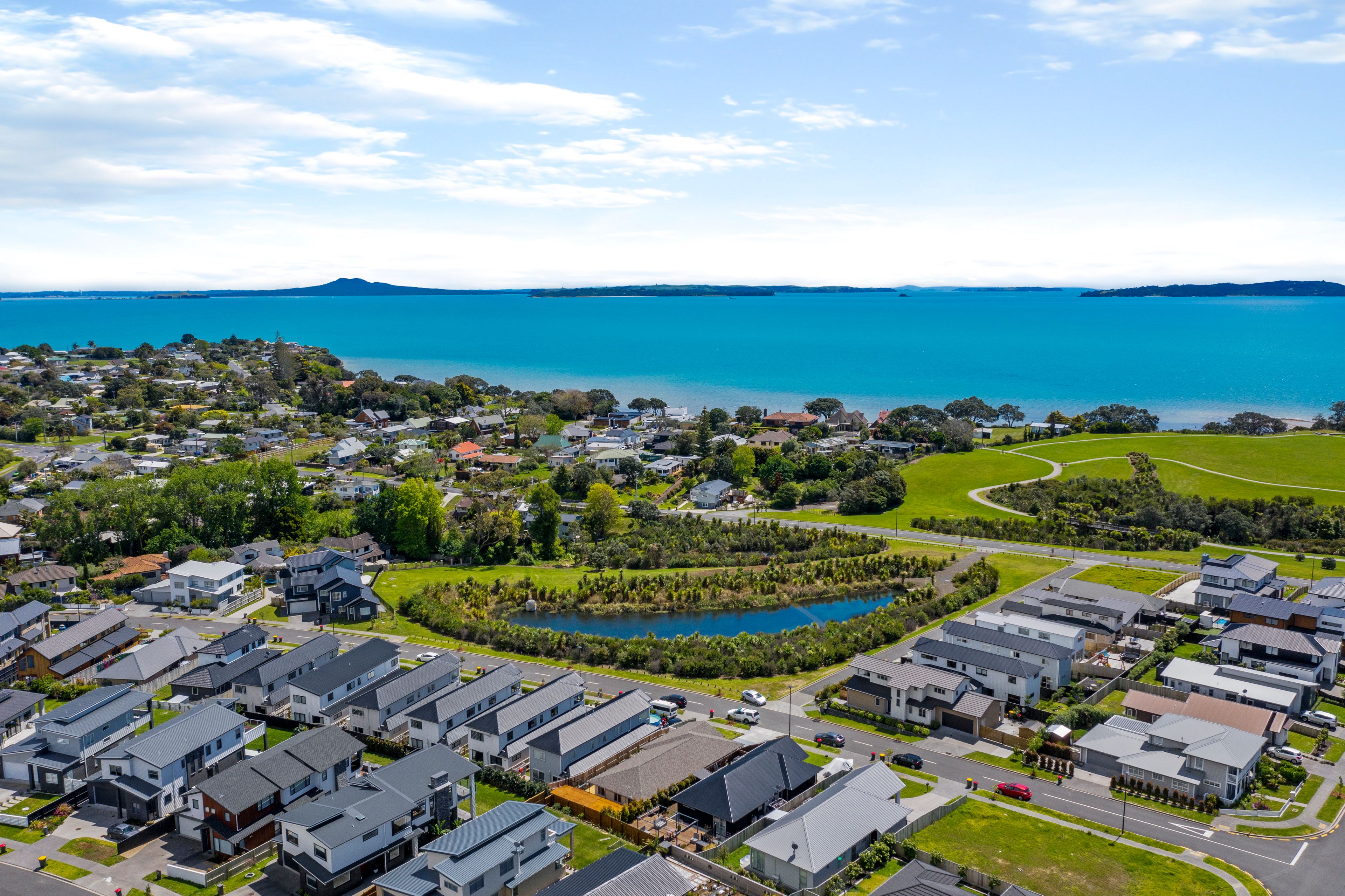 8 Atalanta Way, Beachlands, Manukau City