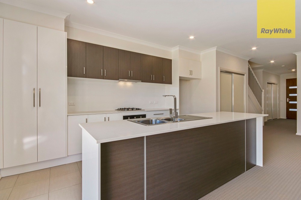 2/28 Ross Street, Ferntree Gully, VIC 3156