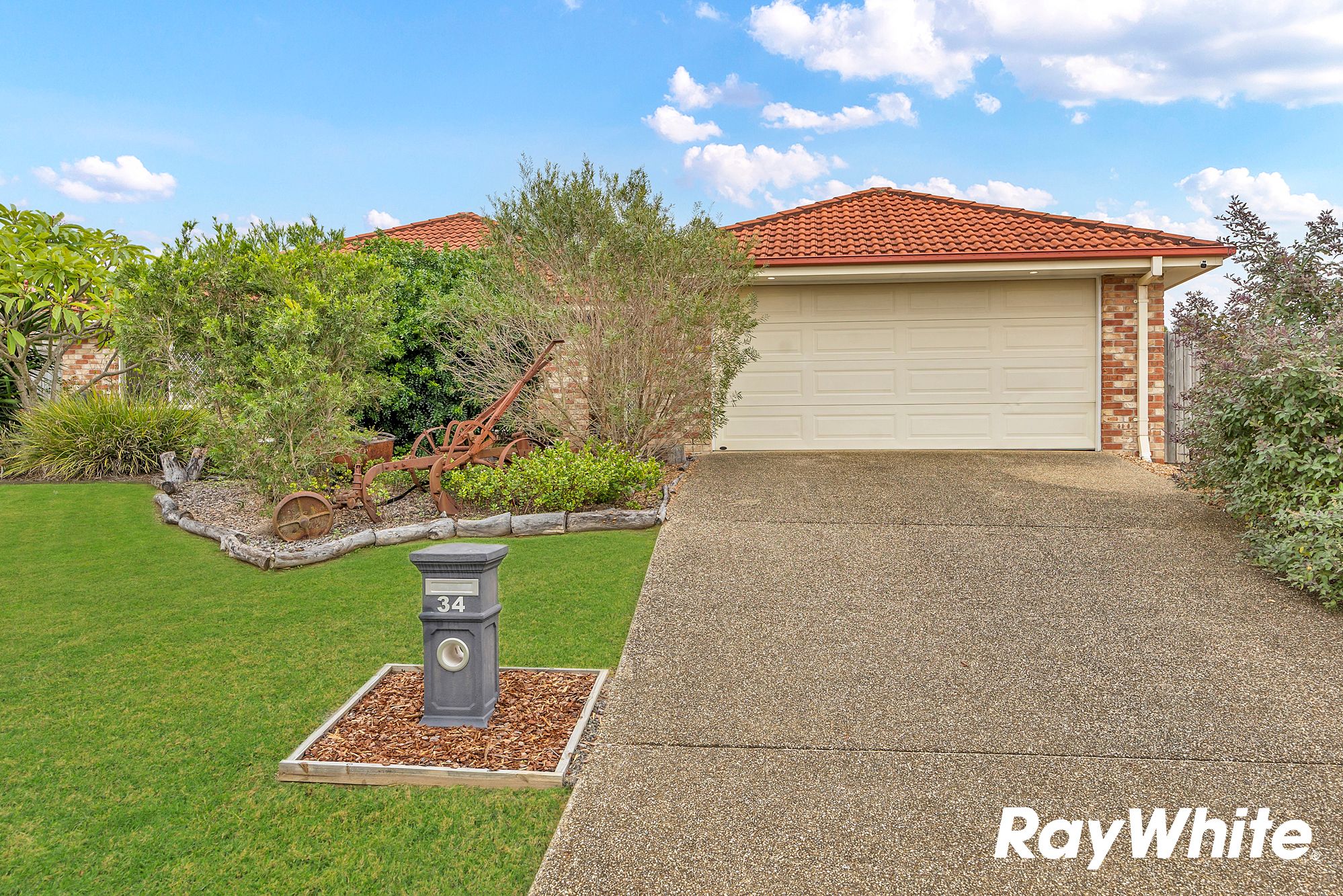 34 Honeyeater Place, Lowood, QLD 4311