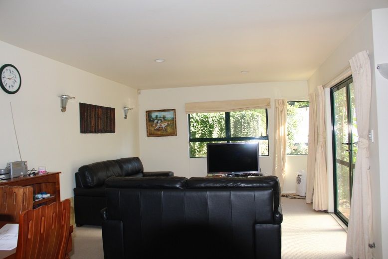 13 Highbury Bypass, Birkenhead, North Shore City