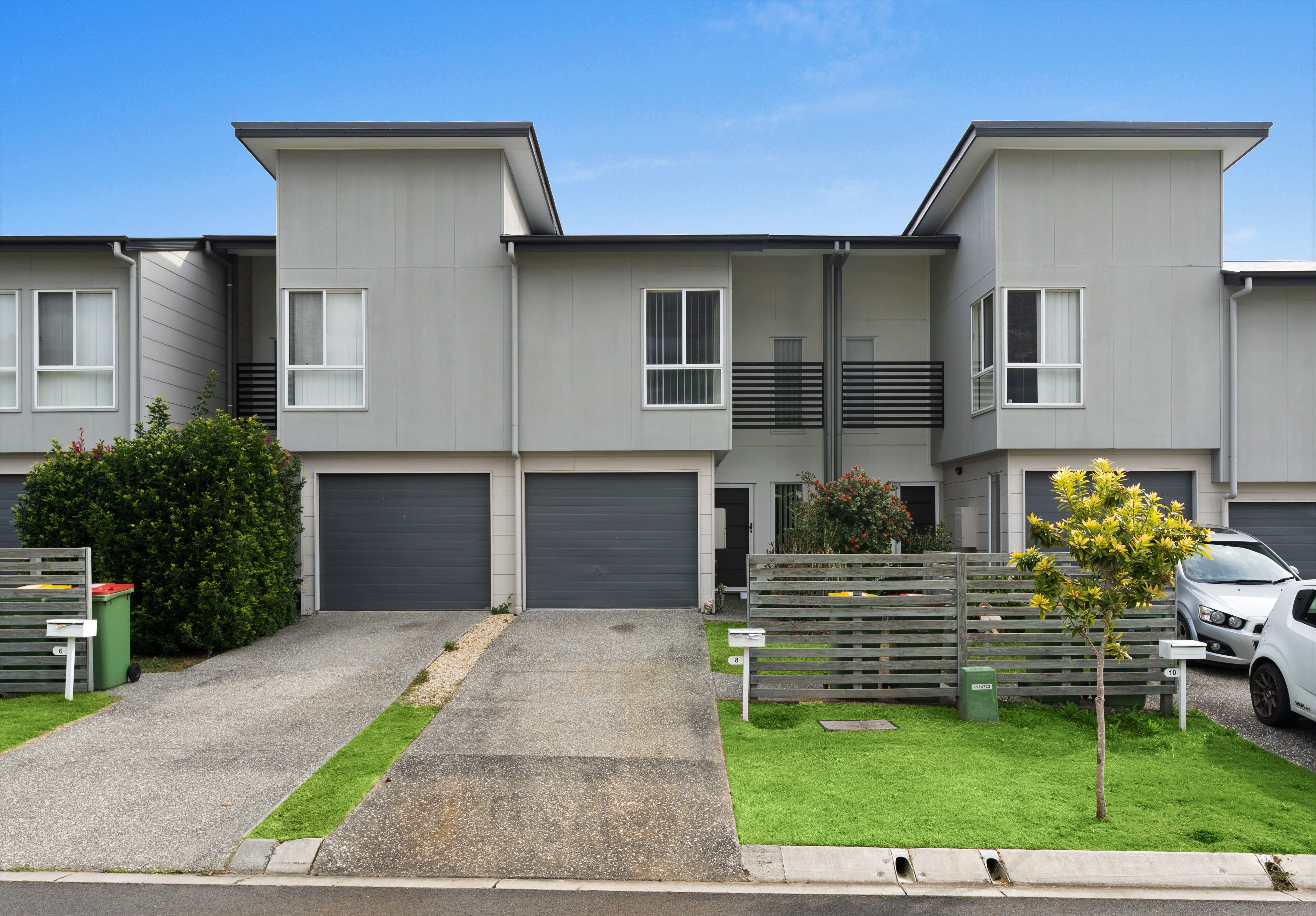 8 Crescent, Redbank Plains, QLD 4301 Sold House Ray White Springfield Springfield Lakes