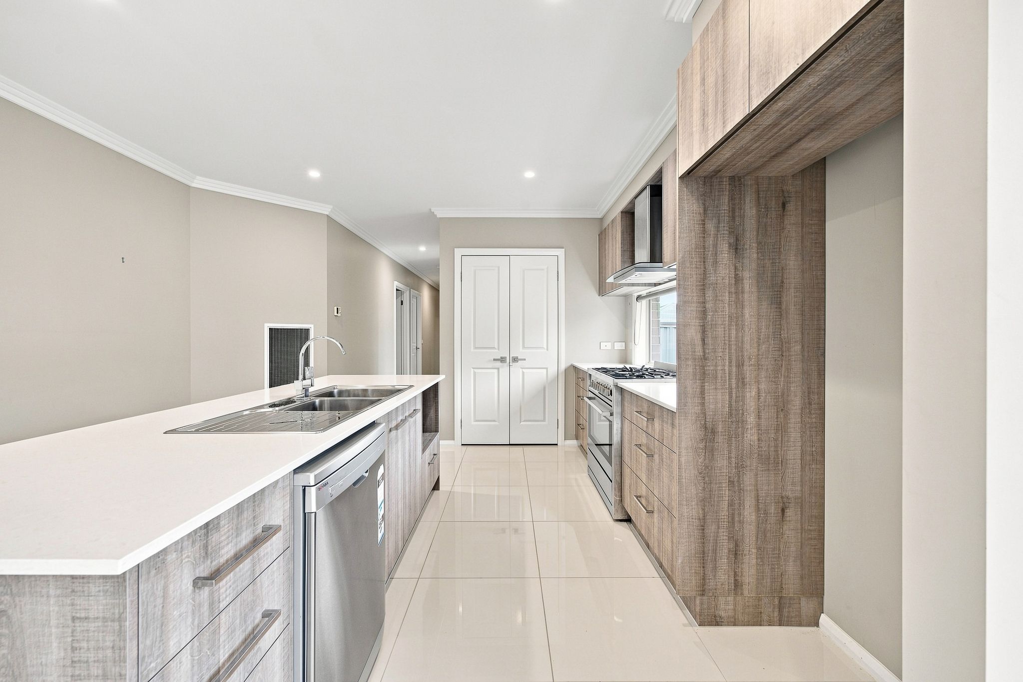 26 Brittle Gum Road, Cranbourne East, VIC 3977