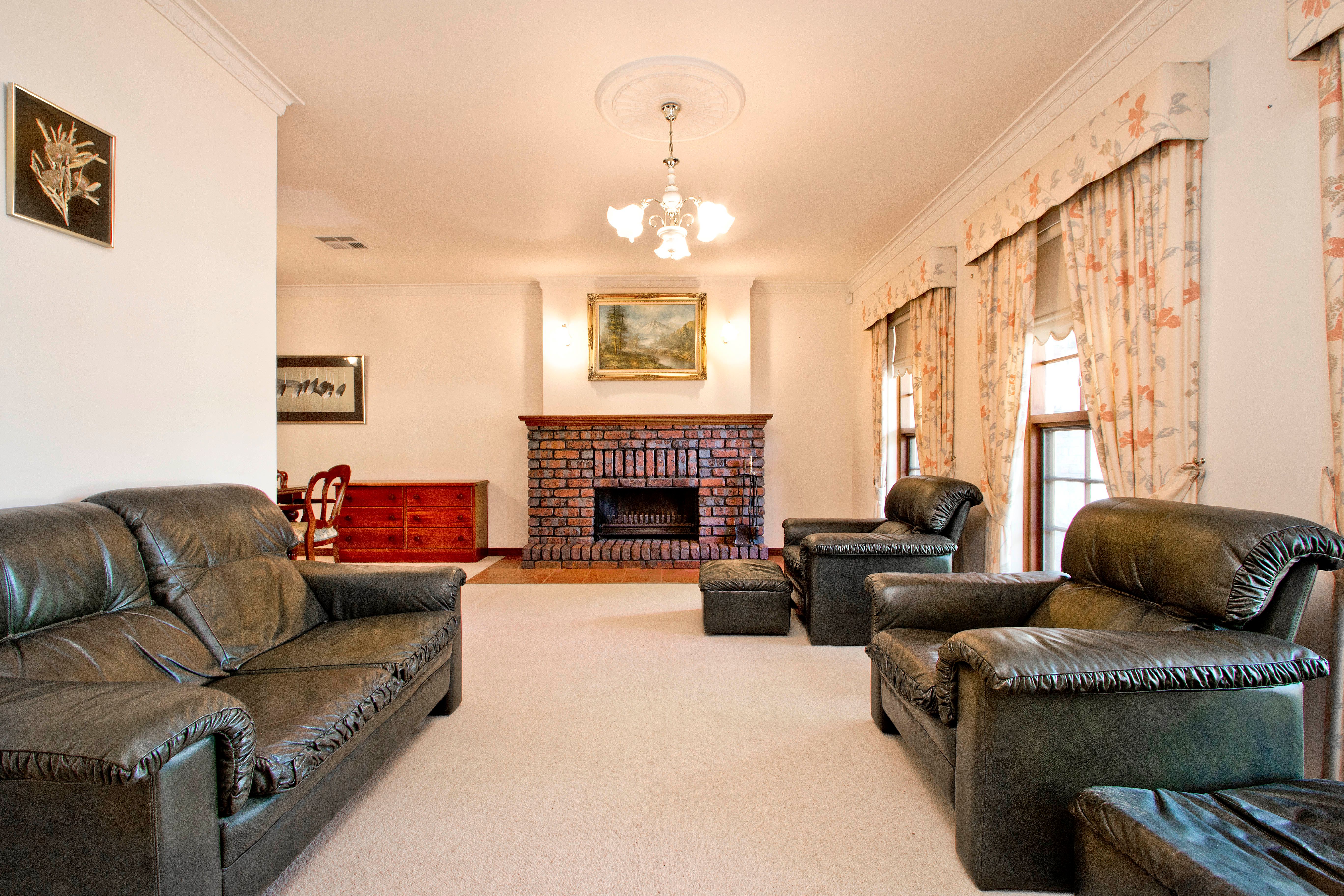 17 Chatswood Crescent, Kidman Park, SA 5025