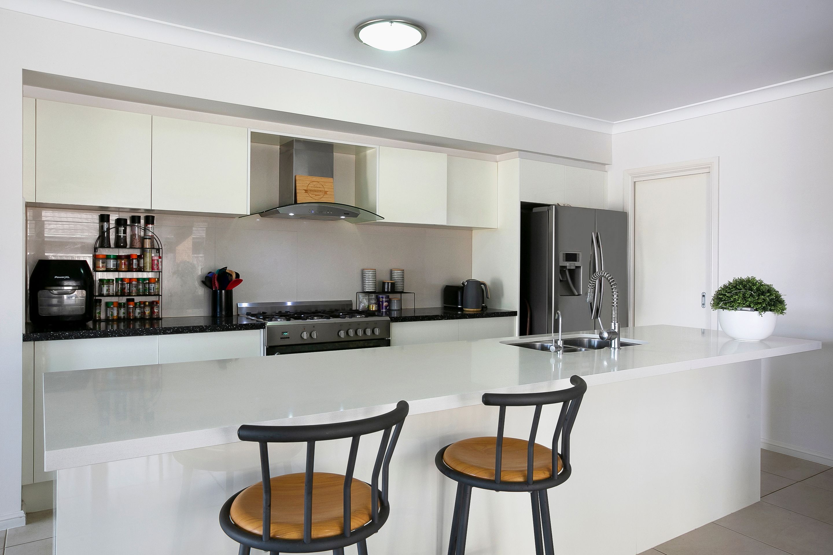 13 Elimatta Avenue, JORDAN SPRINGS, NSW 2747