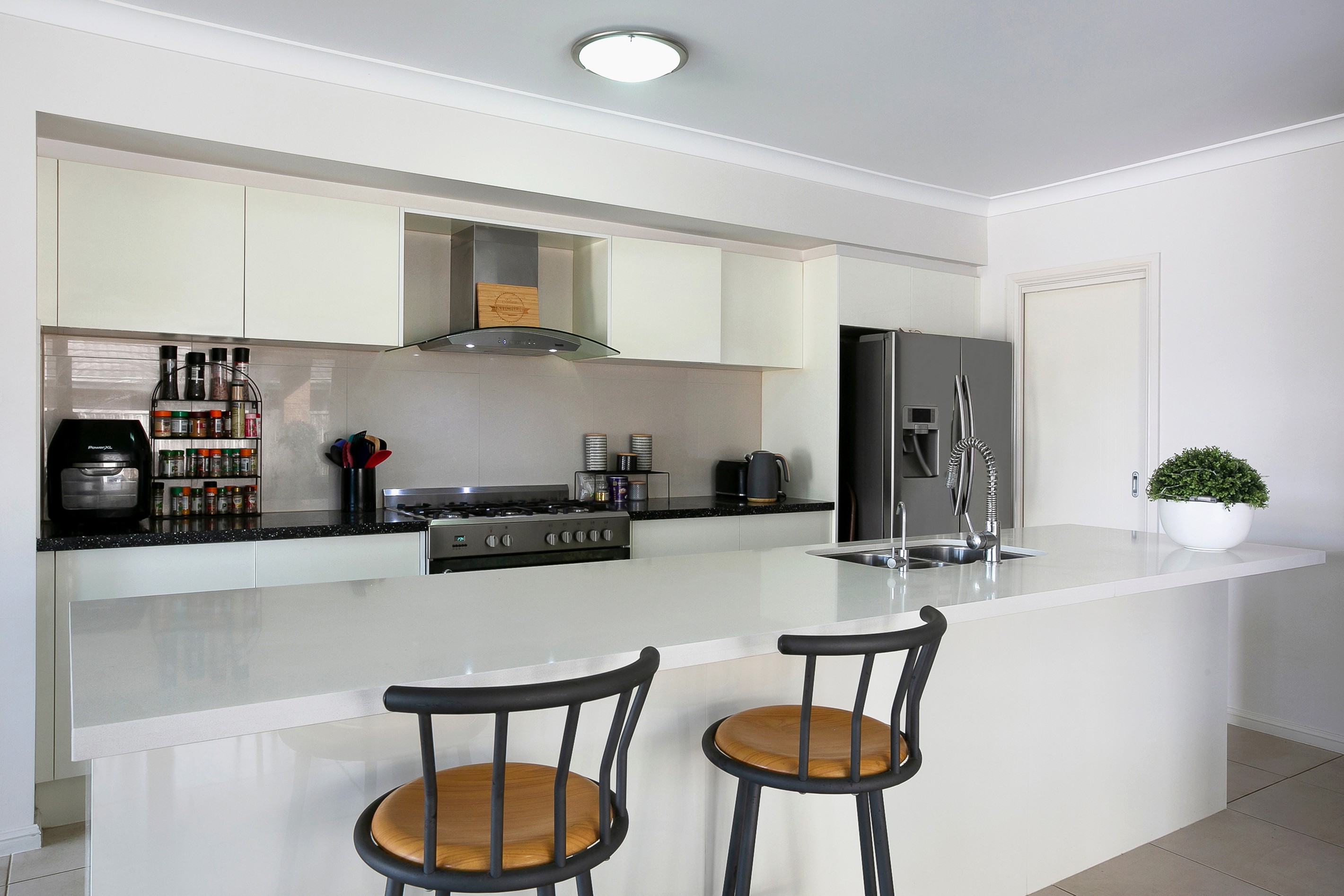 13 Elimatta Avenue, JORDAN SPRINGS, NSW 2747