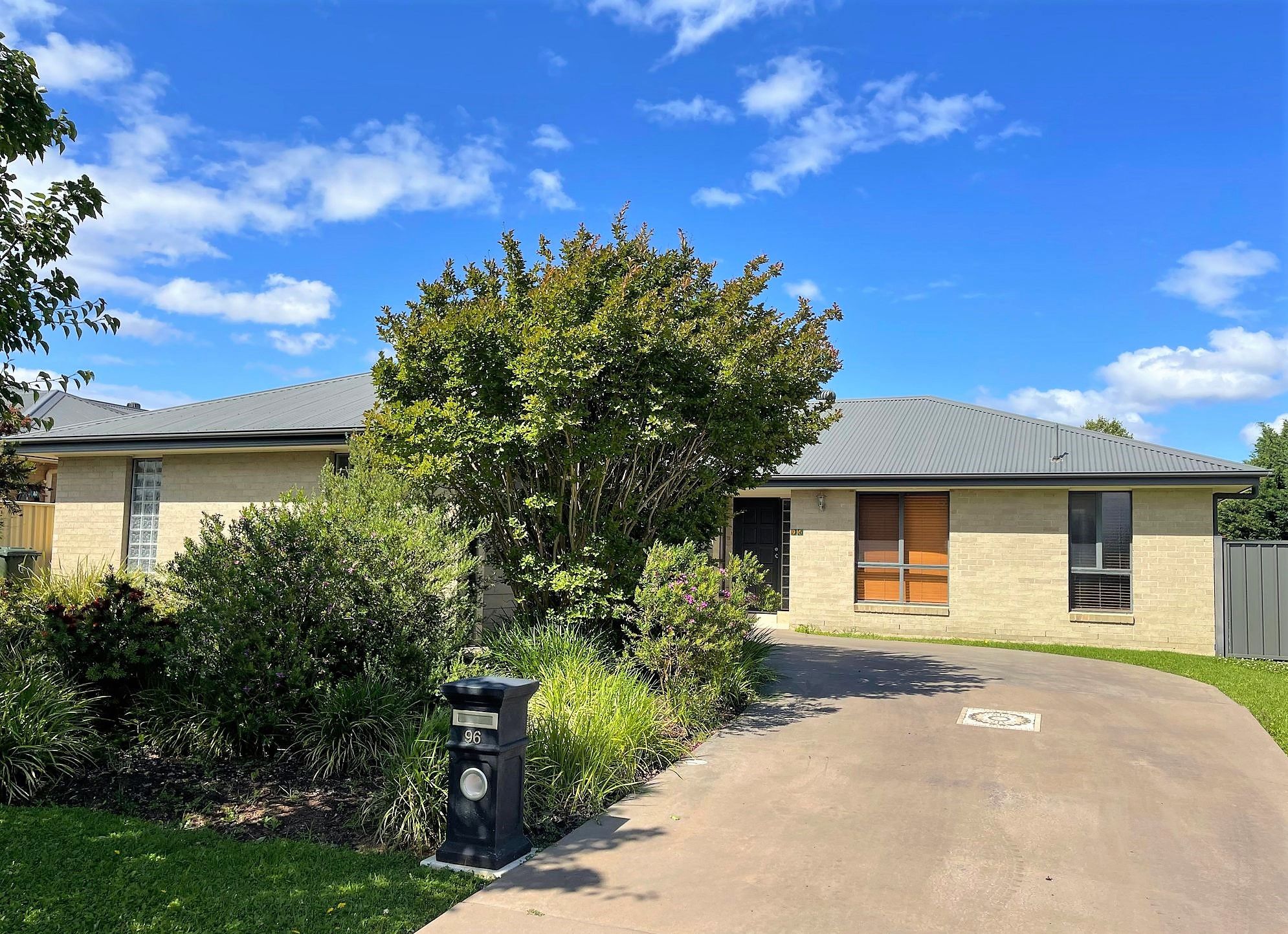 96 Hillam Drive, Griffith, NSW 2680