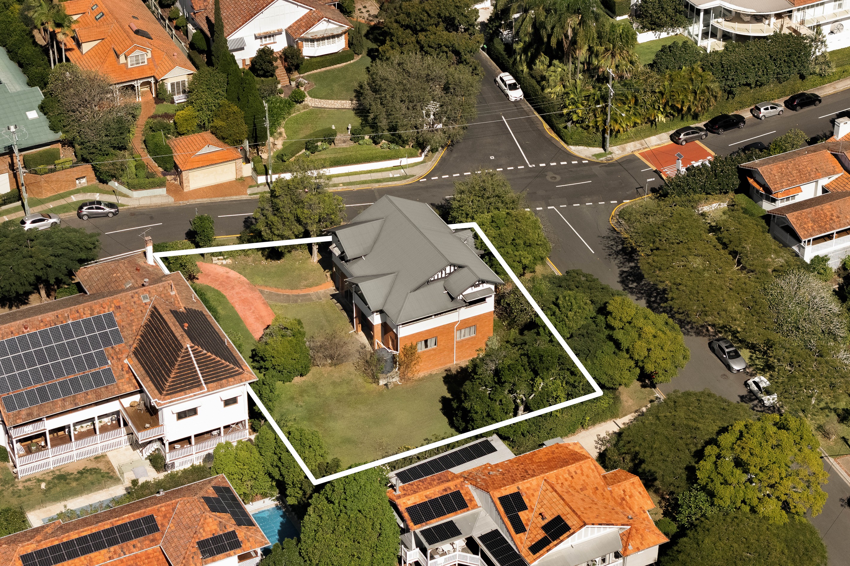 14 Enderley Road, Clayfield, QLD 4011