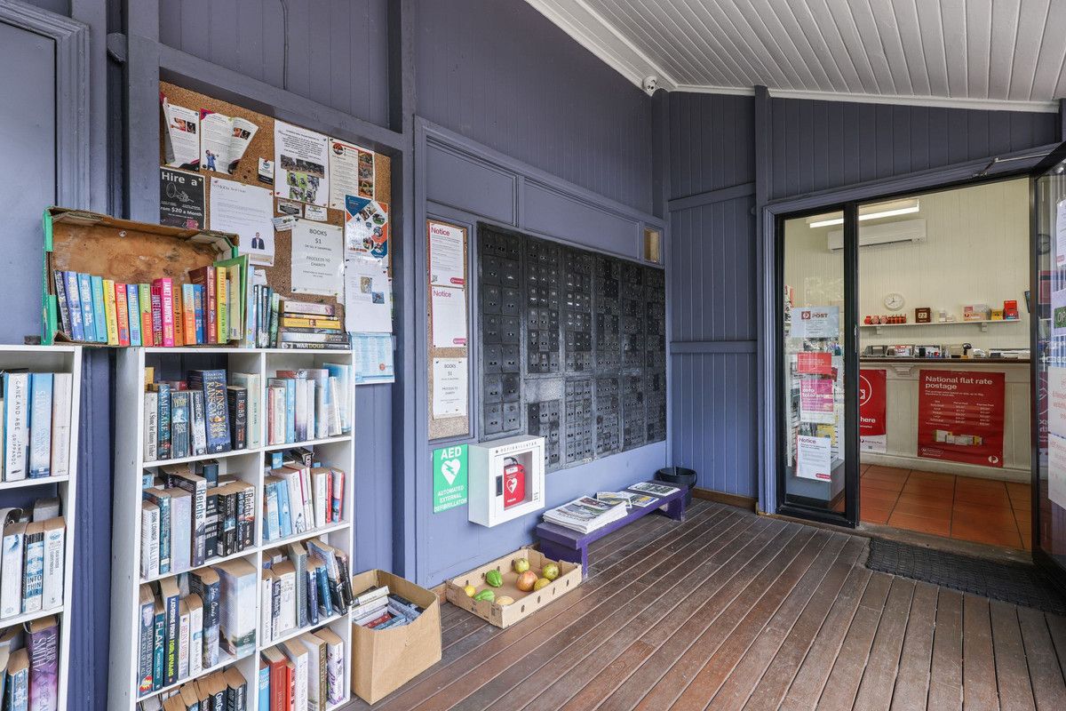 4 Green Street — photo 3 of 21