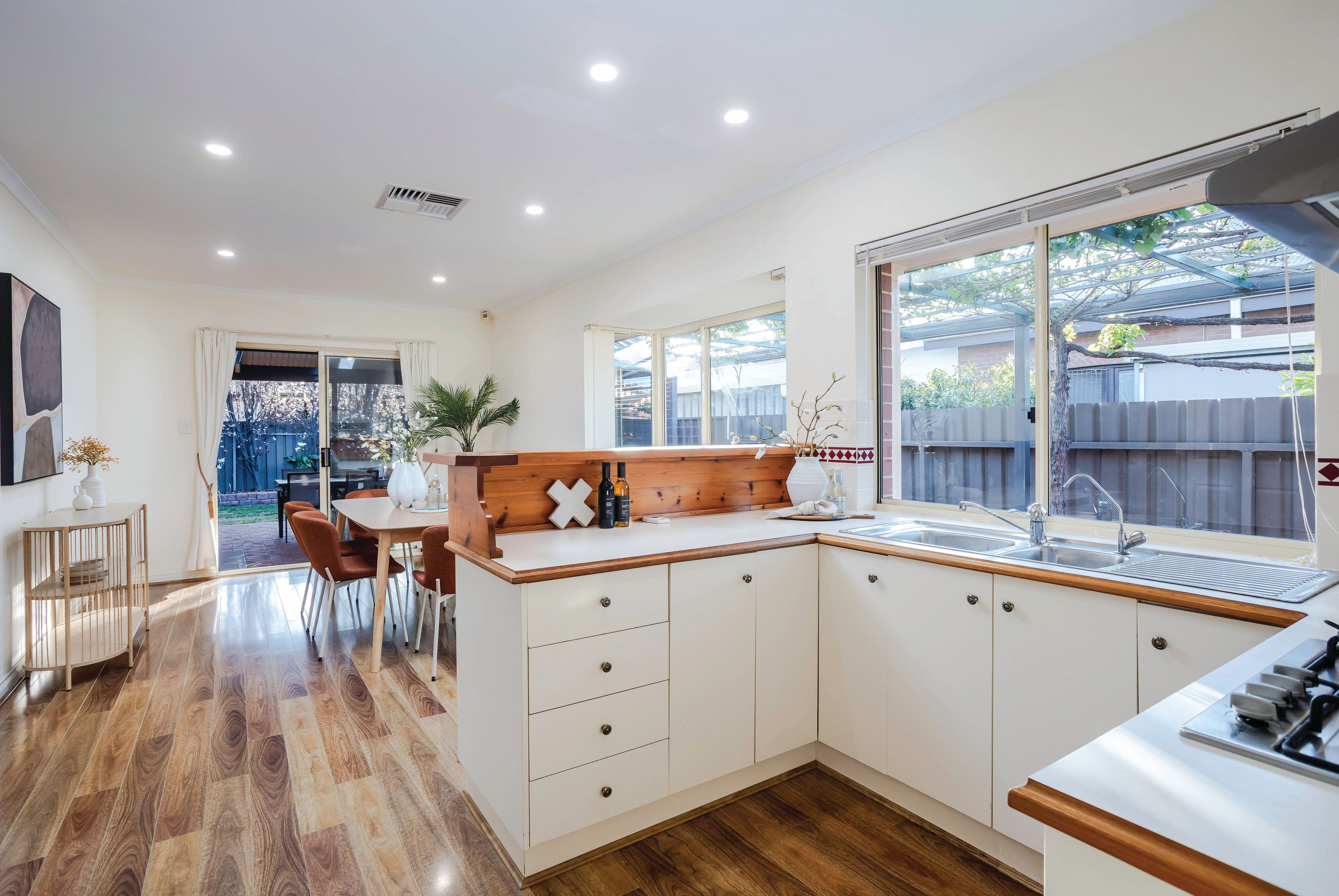 24 Coombe Road — photo 9 of 30