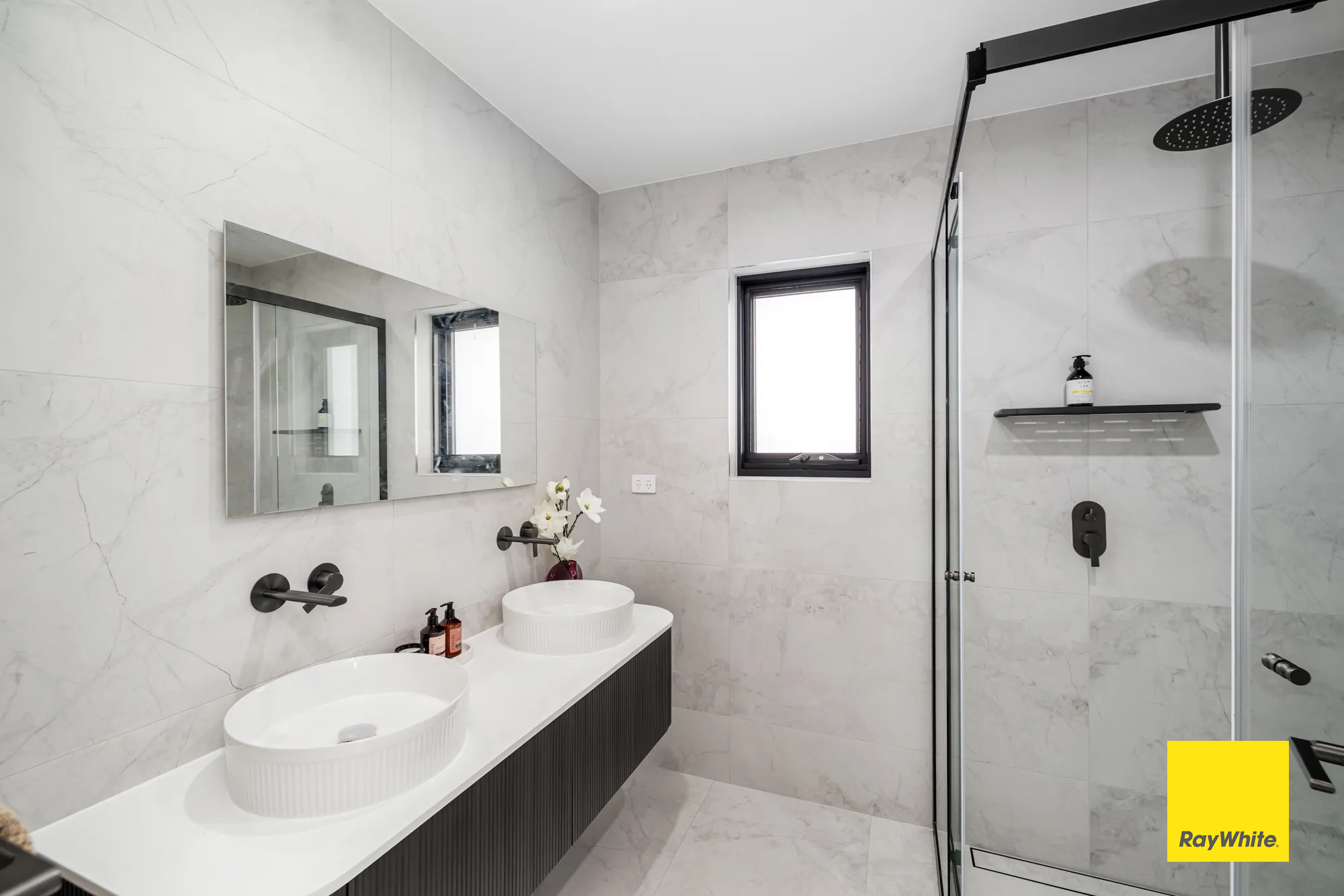 6A Lowry Street — photo 8 of 12