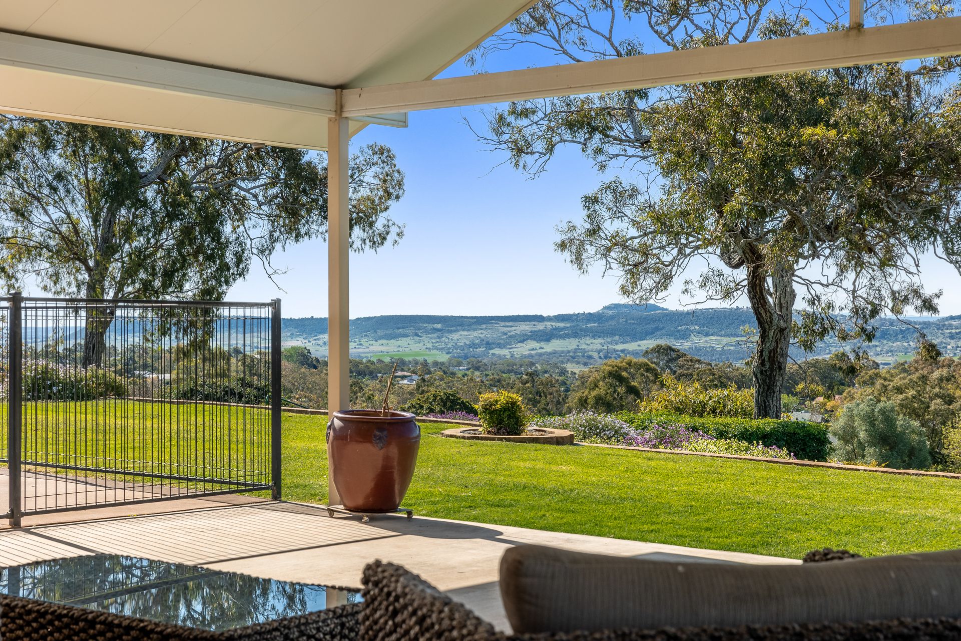 9 Christine Court, Cotswold Hills, QLD 4350