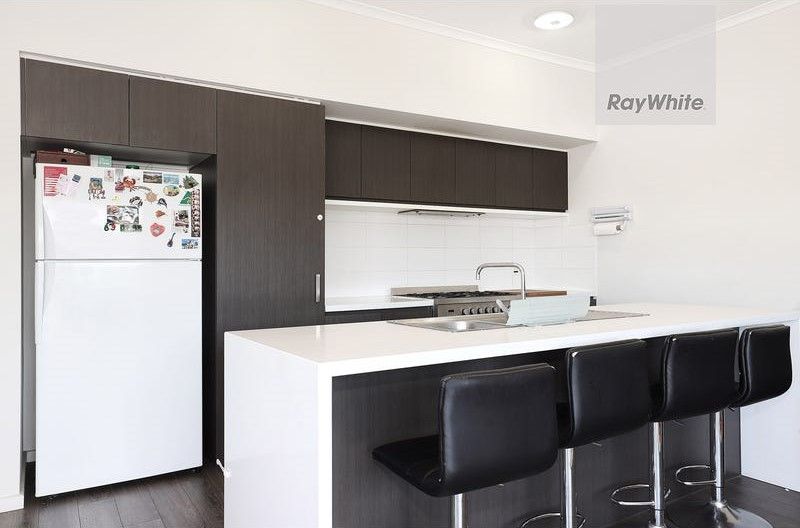 8 Valley Park Boulevard, Westmeadows, VIC 3049