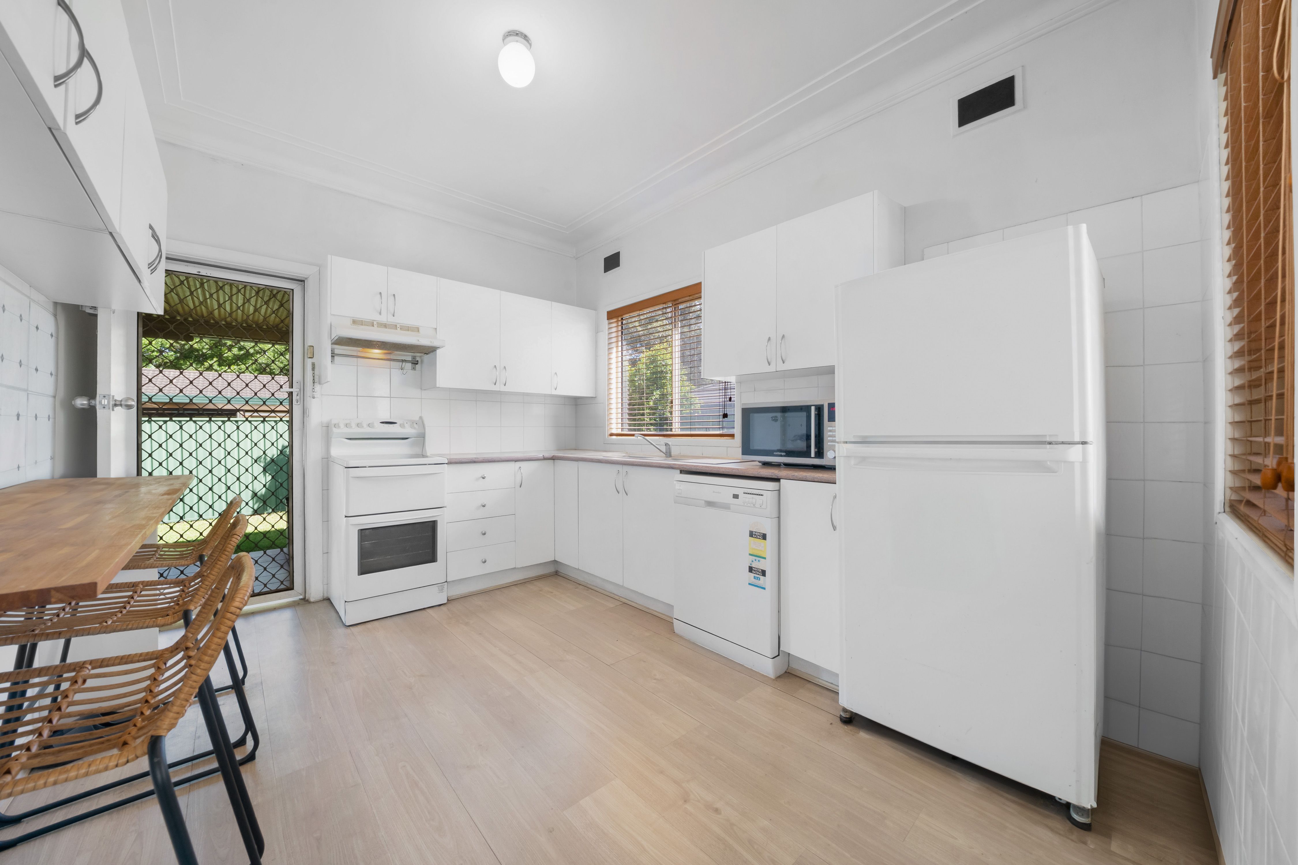 235 Richmond Road — photo 6 of 18