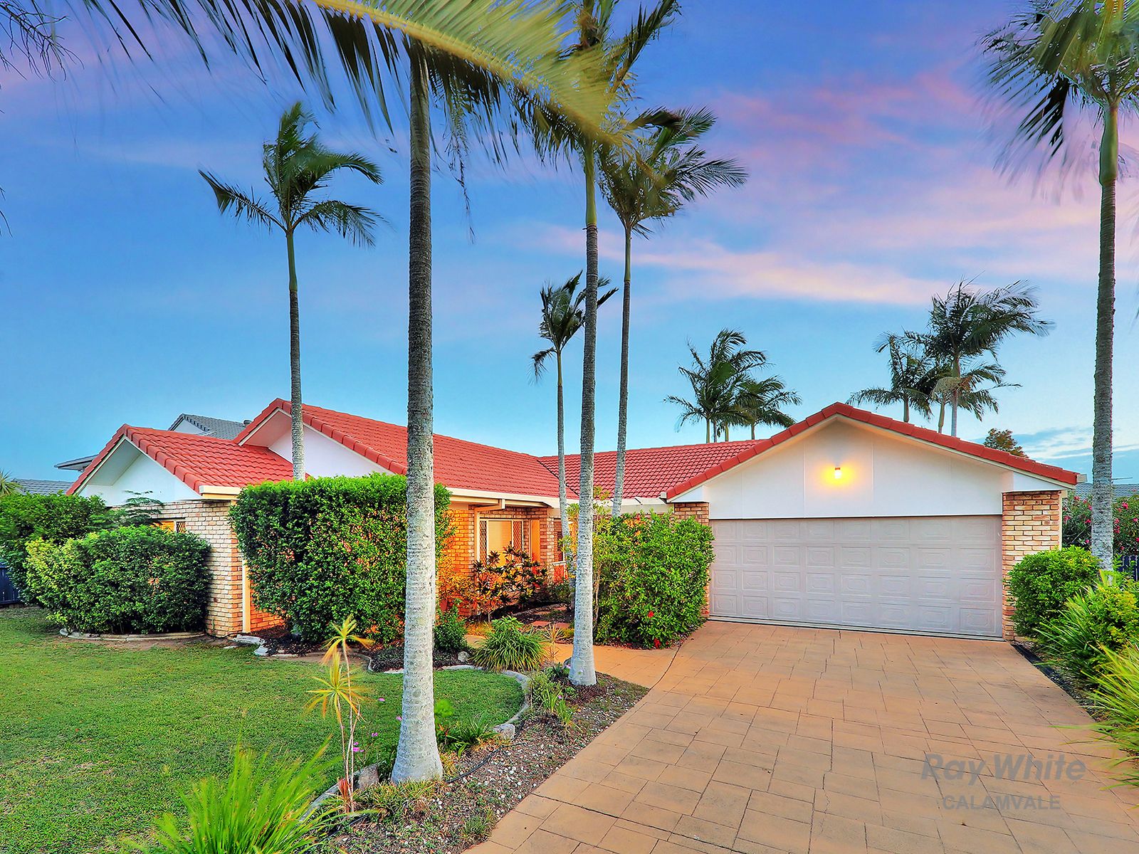 69 Honeysuckle Way, Calamvale, QLD 4116