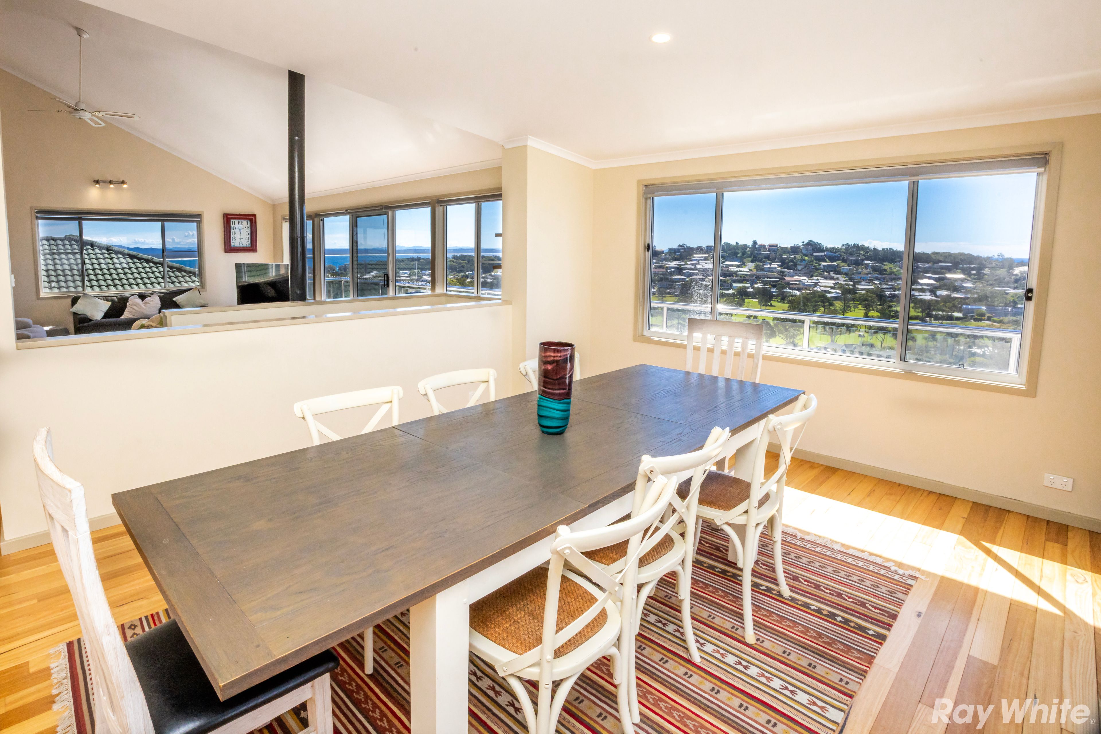 19 Churchill Road — photo 4 of 23