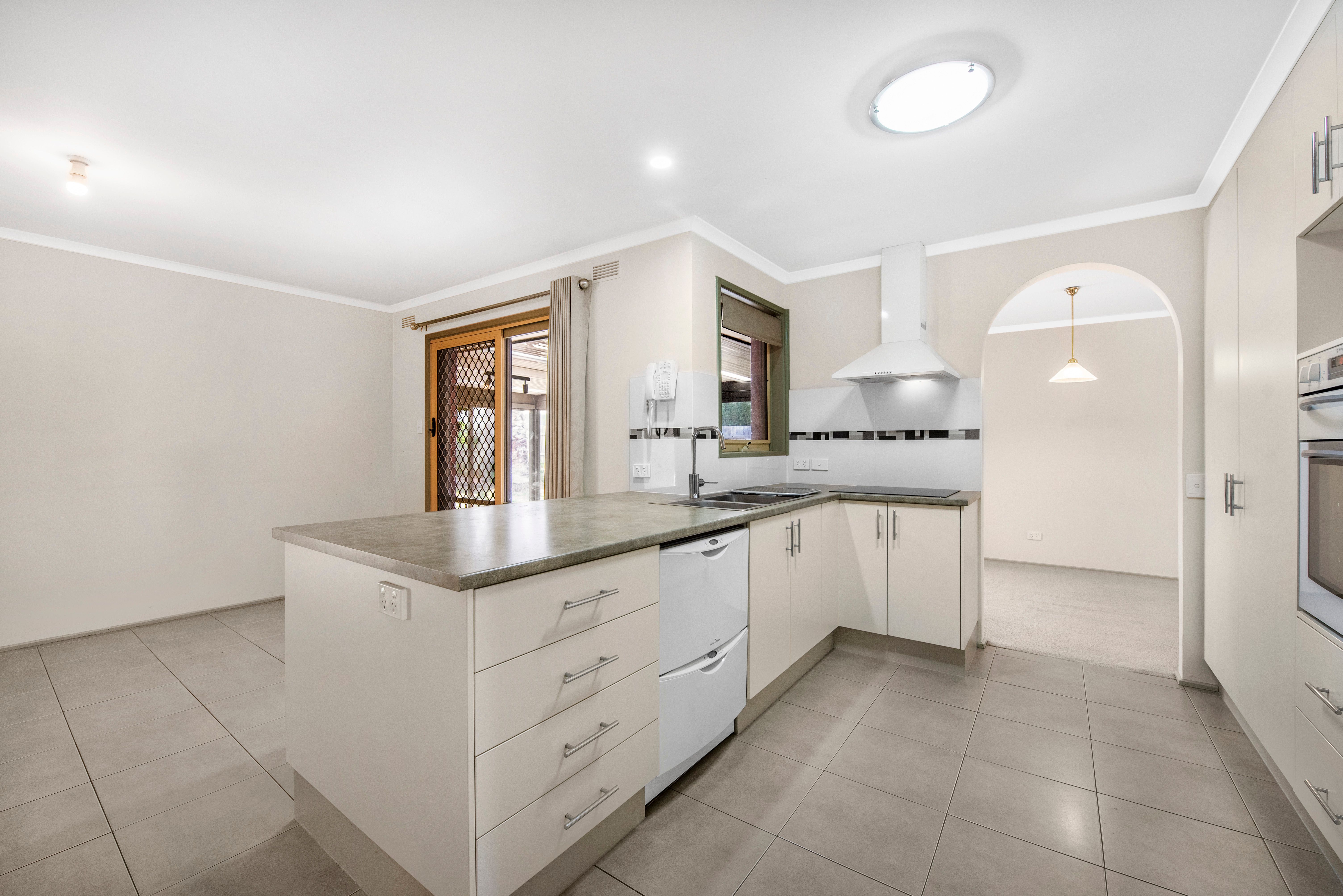 8 Plaza Court, Lilydale, VIC 3140