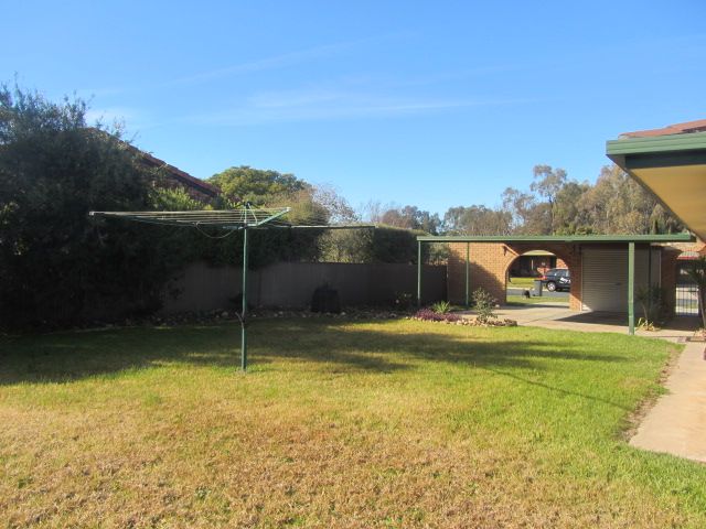 21 Sunwood Drive, Lavington, NSW 2641