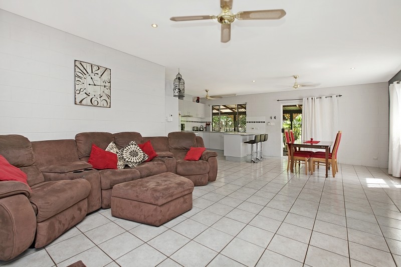 4 Buckland Court, Moulden, NT 0830