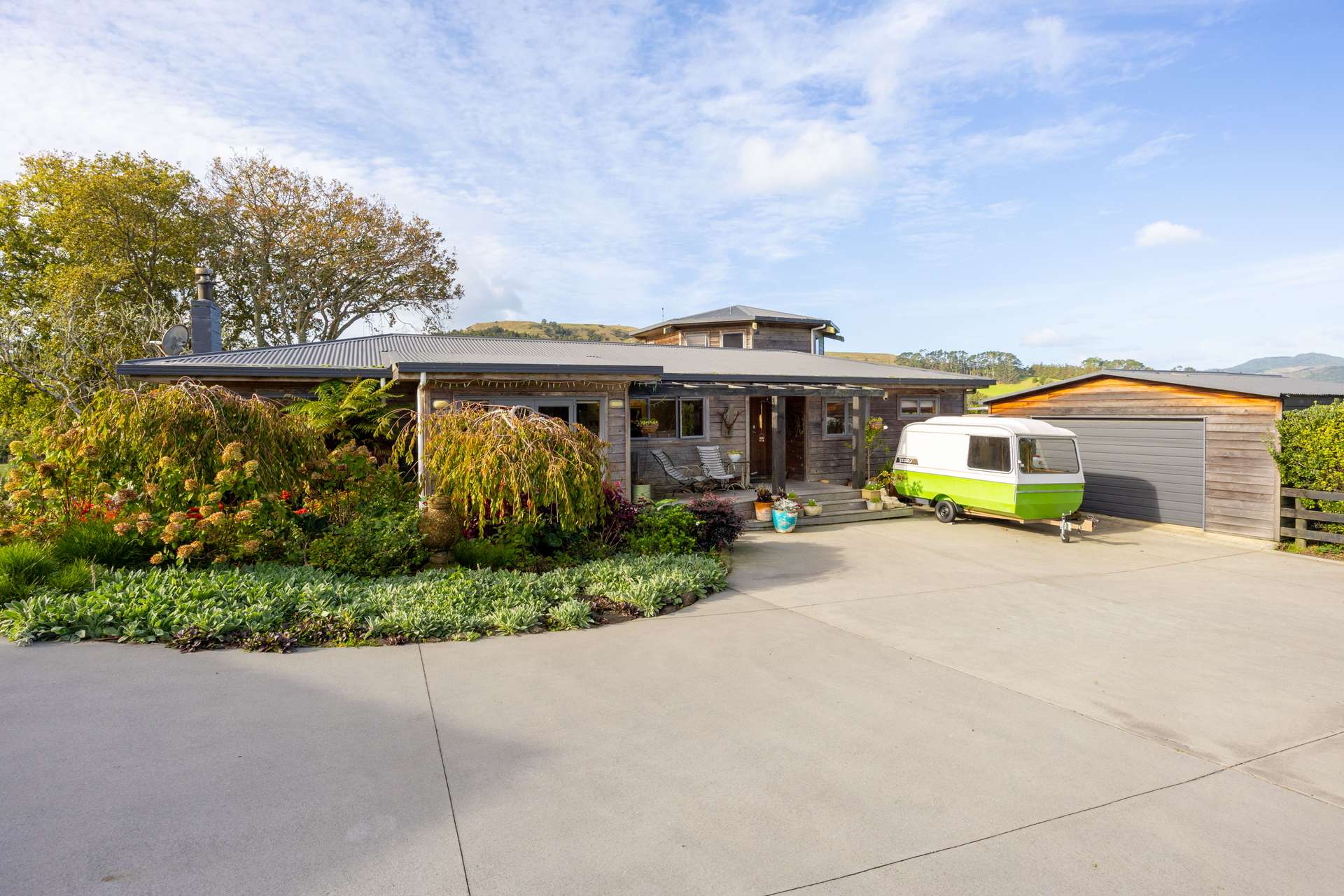 1245 Whangaripo Valley Road photo 1