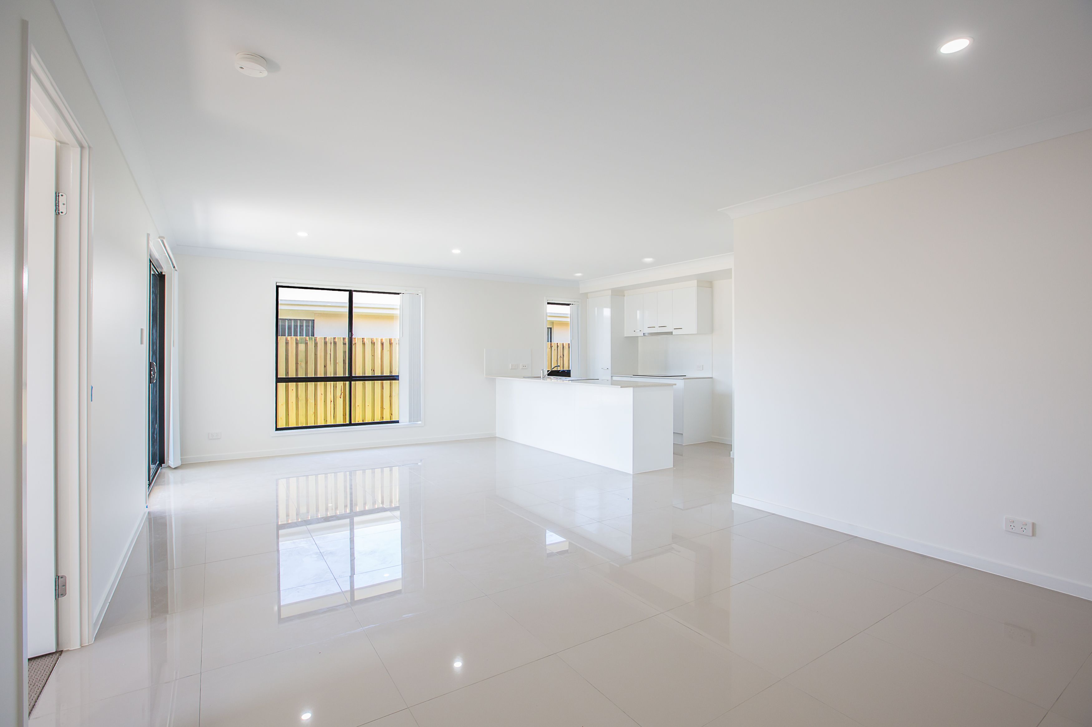 1/32 Azure Street, Rosewood, QLD 4340