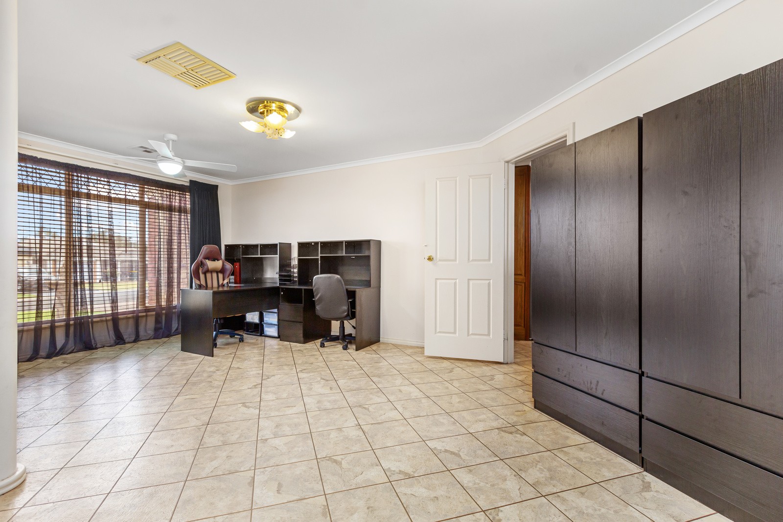 6 Gerlach Grove, Evanston Park, SA 5116