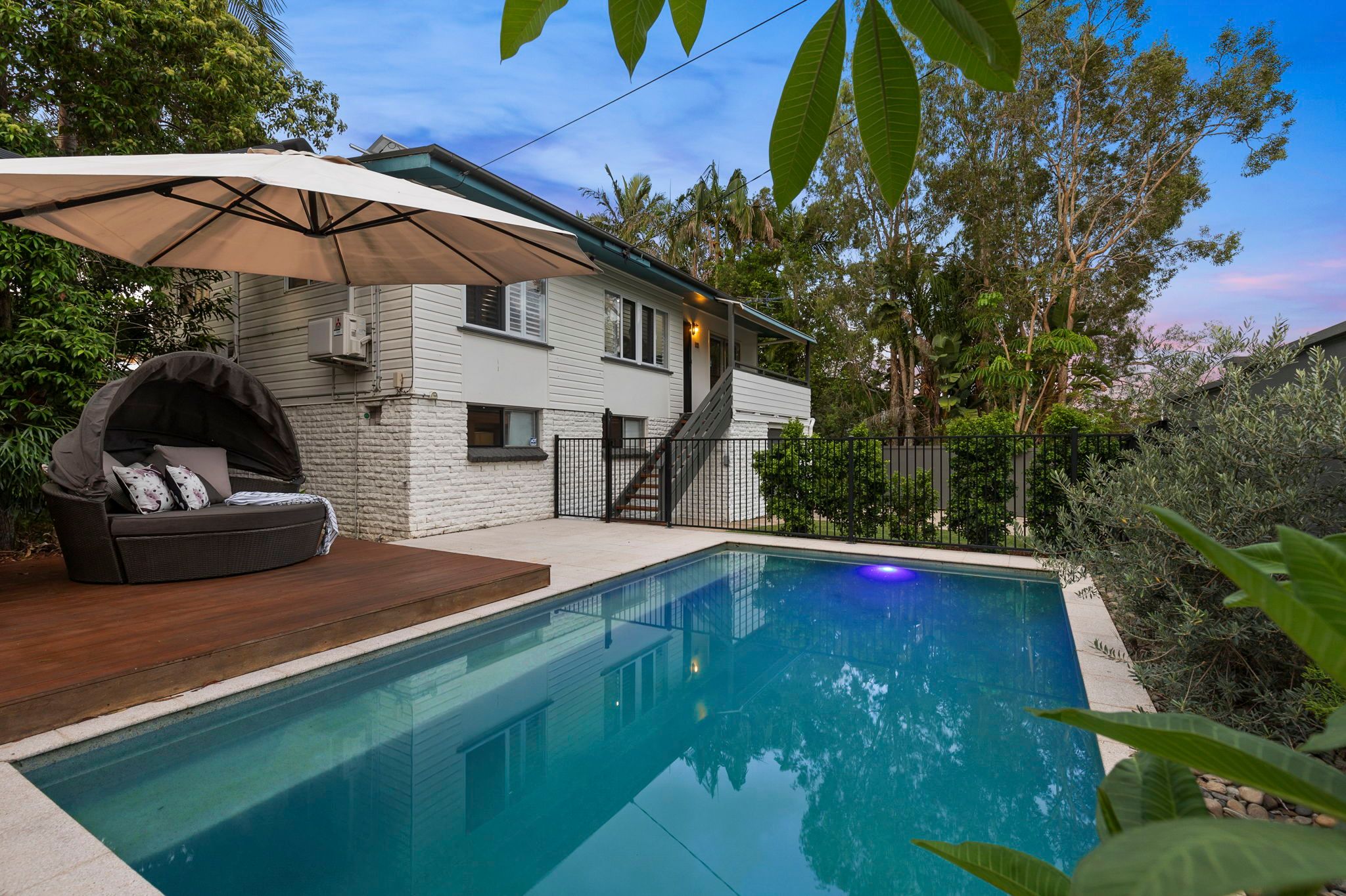 12 Menangle Avenue, Arana Hills, QLD 4054