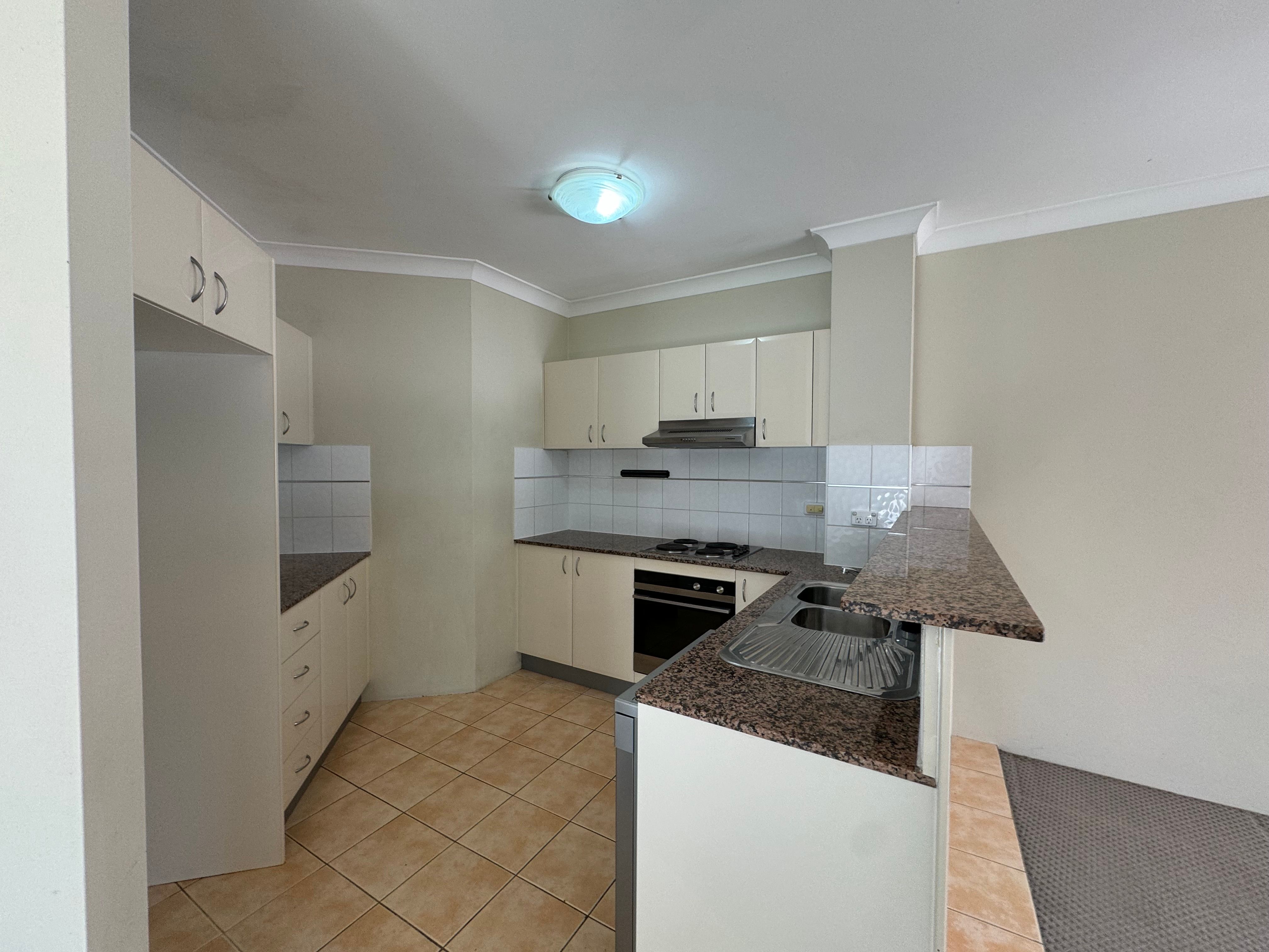 8/32-34 Wolli creek Road, Banksia, NSW 2216