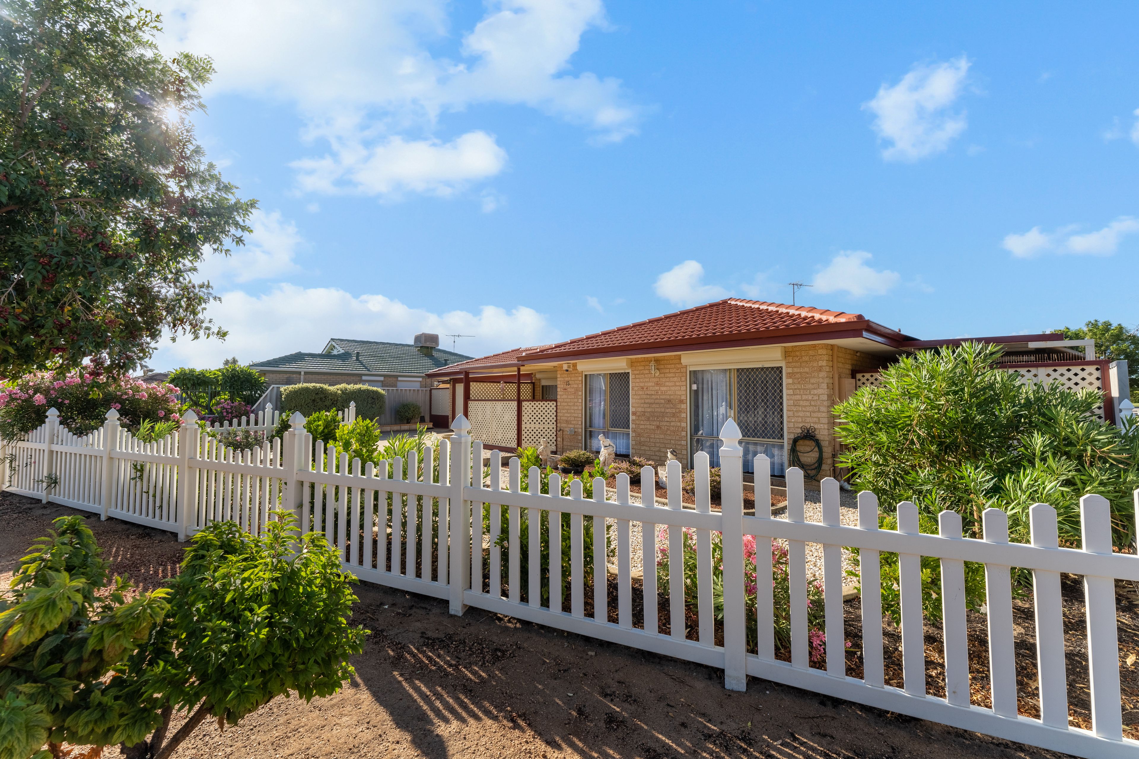 13 Rothesay Court, Cooloongup, WA 6168