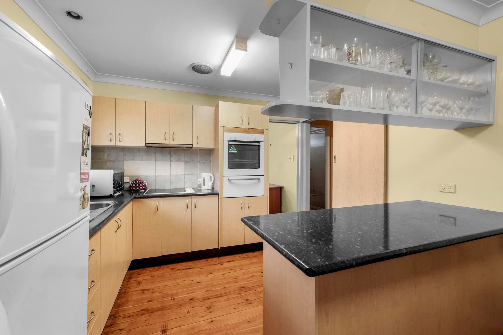 2 Kerrie Crescent, Peakhurst, NSW