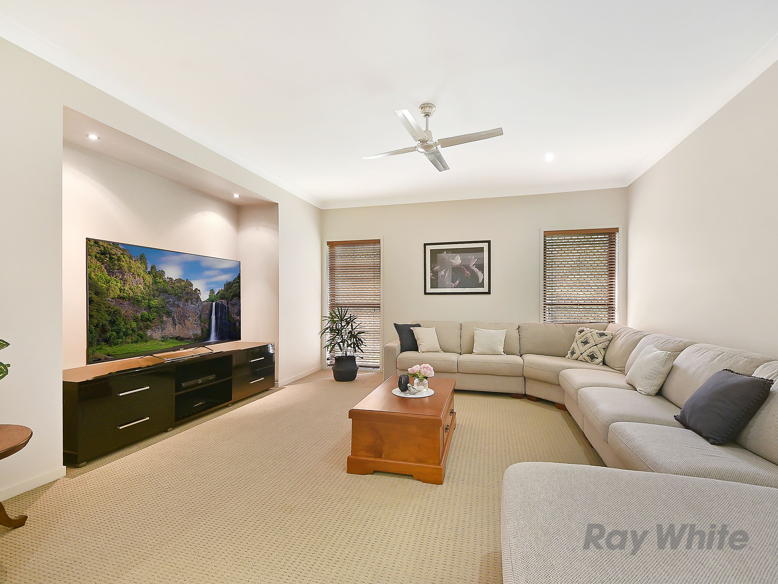 4 Twin Lakes Drive, Murrumba Downs, QLD 4503
